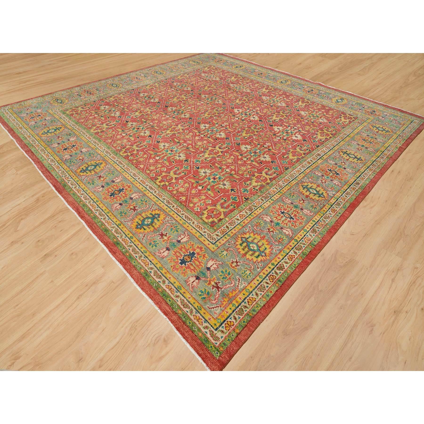 Indien Tapis carré en laine douce rouge noué à la main d'un motif d'Oushak antique 14'0