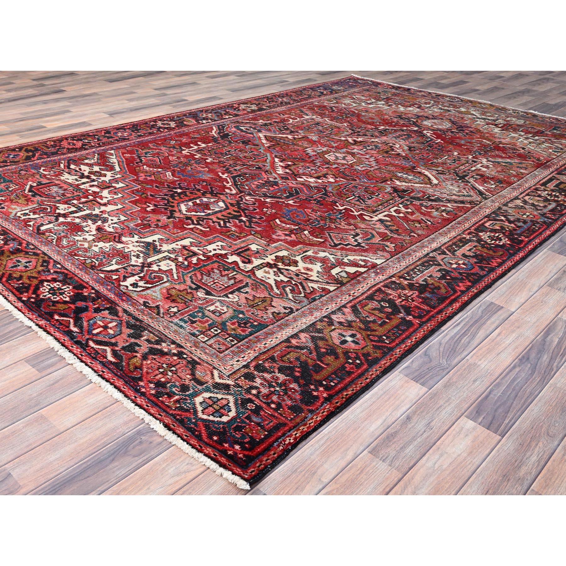 Perse Tapis persan Heriz Abrash vintage, noué à la main, rouge, ton bijou en vente