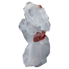 Rote Hassonit-Granatkristalle auf Quarz aus Pakistan gut positioniert