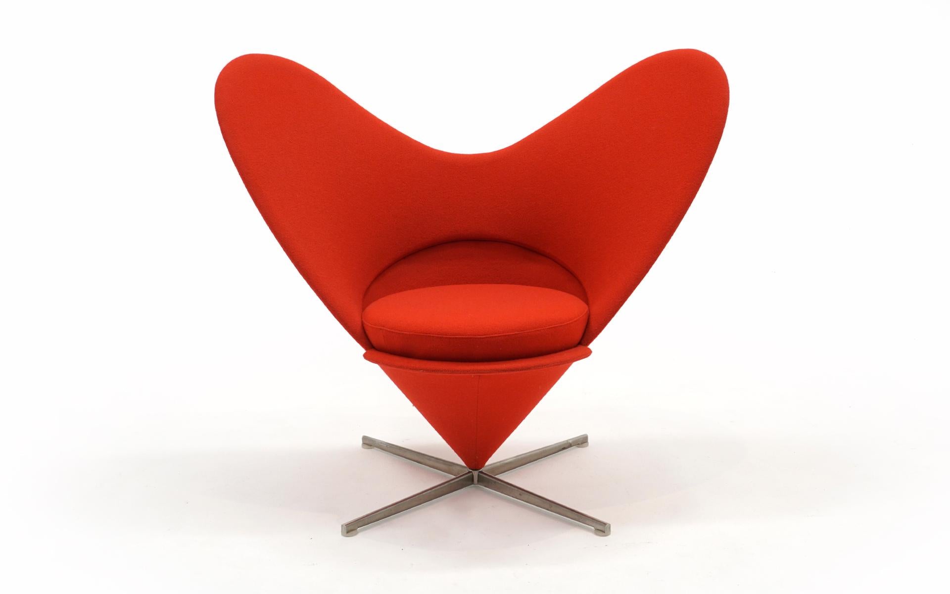 Red Cone heart chair designed by Verner Panton and manufactured by Vitra, Germany. This example is newer production and in great condition with few if any signs of wear. No stains or spots on the fabric. Base may show light scratches. Ready to ship