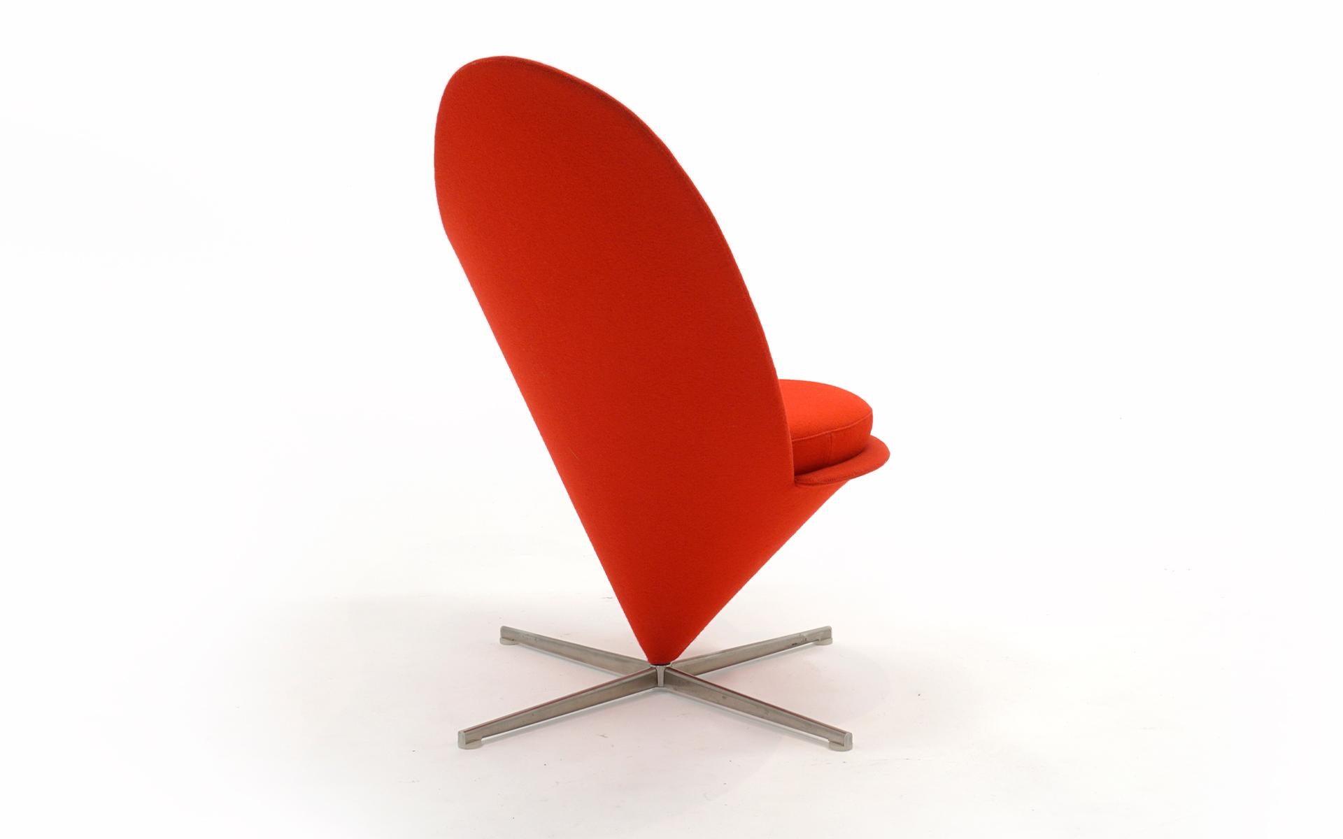 Scandinavian Modern Red Heart Chair by Verner Panton for Vitra, Great Condition
