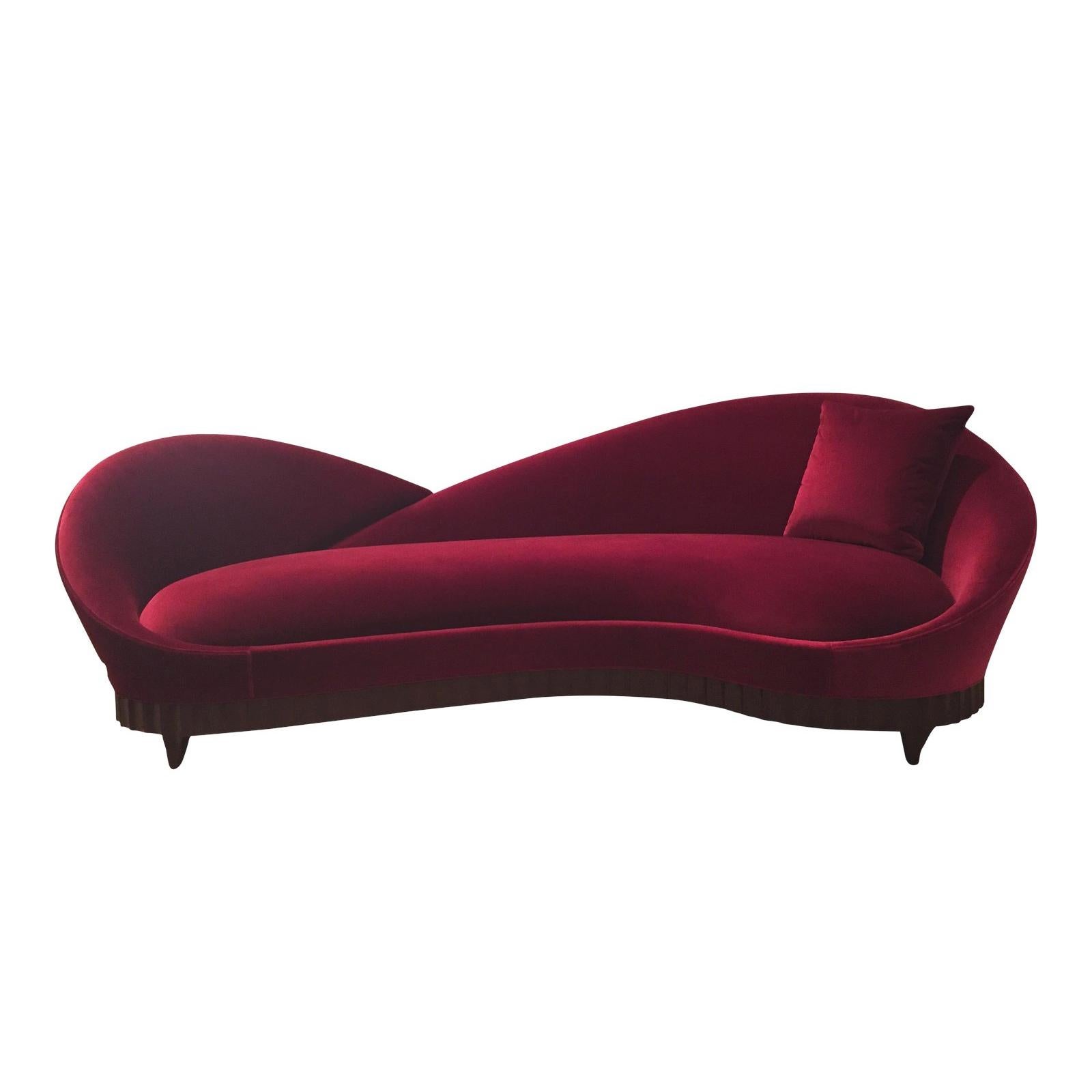 Rotes Herz-Sofa aus massivem Mahagoni und rotem Samtstoff