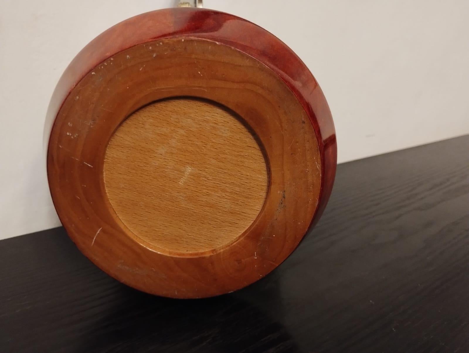 Seau à glace rouge en peau de chèvre et laiton d'Aldo Tura, Italie, années 1960 en vente 4