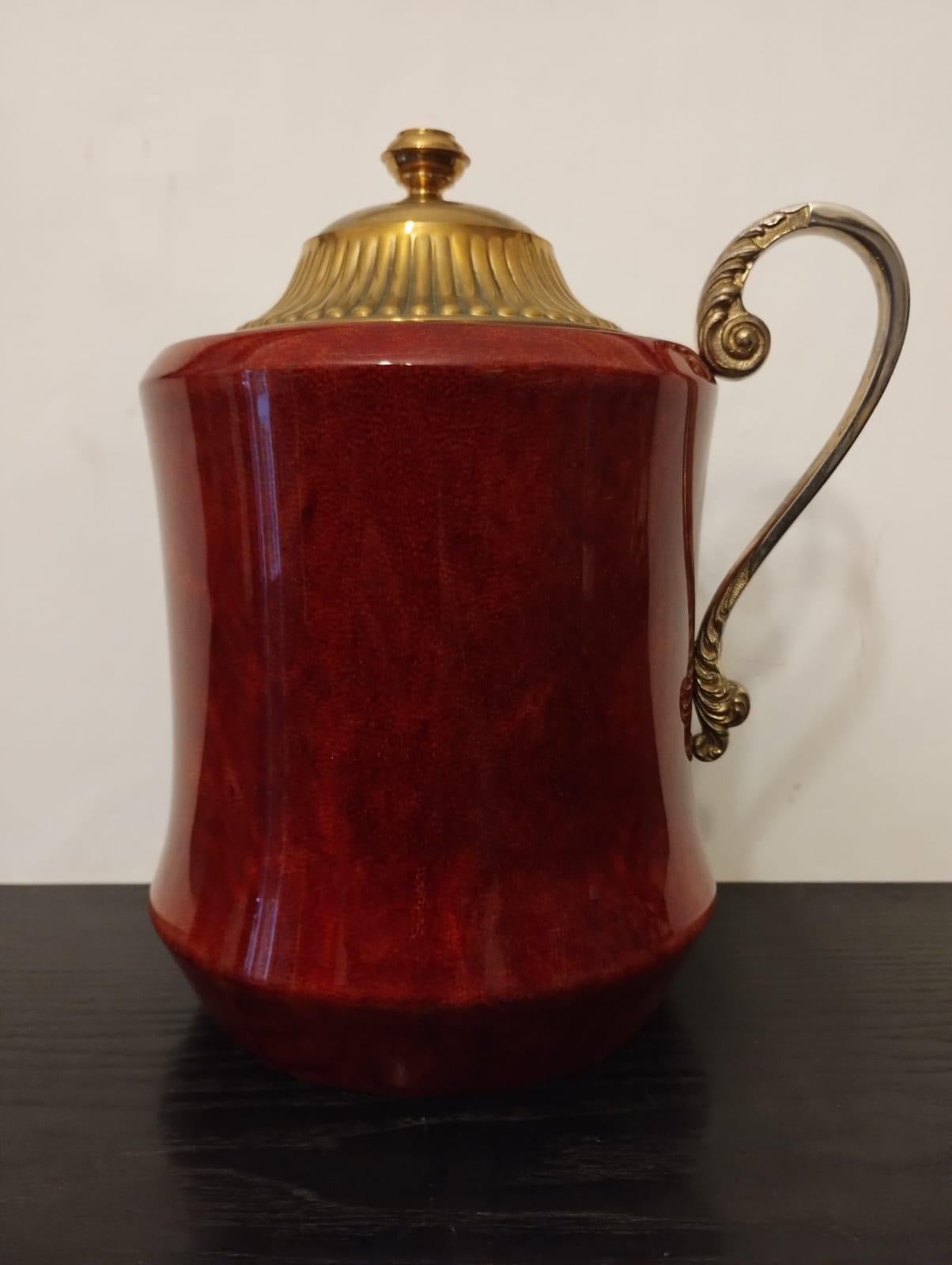 Laiton Seau à glace rouge en peau de chèvre et laiton d'Aldo Tura, Italie, années 1960 en vente