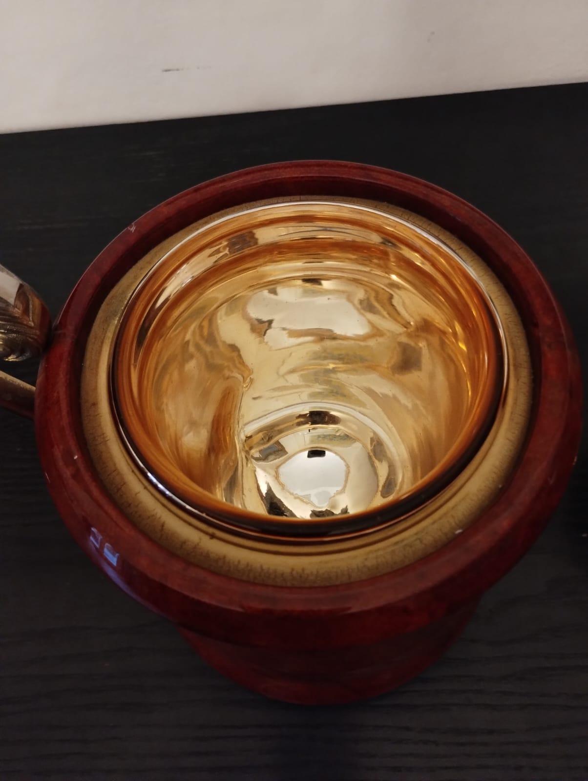 Seau à glace rouge en peau de chèvre et laiton d'Aldo Tura, Italie, années 1960 en vente 2