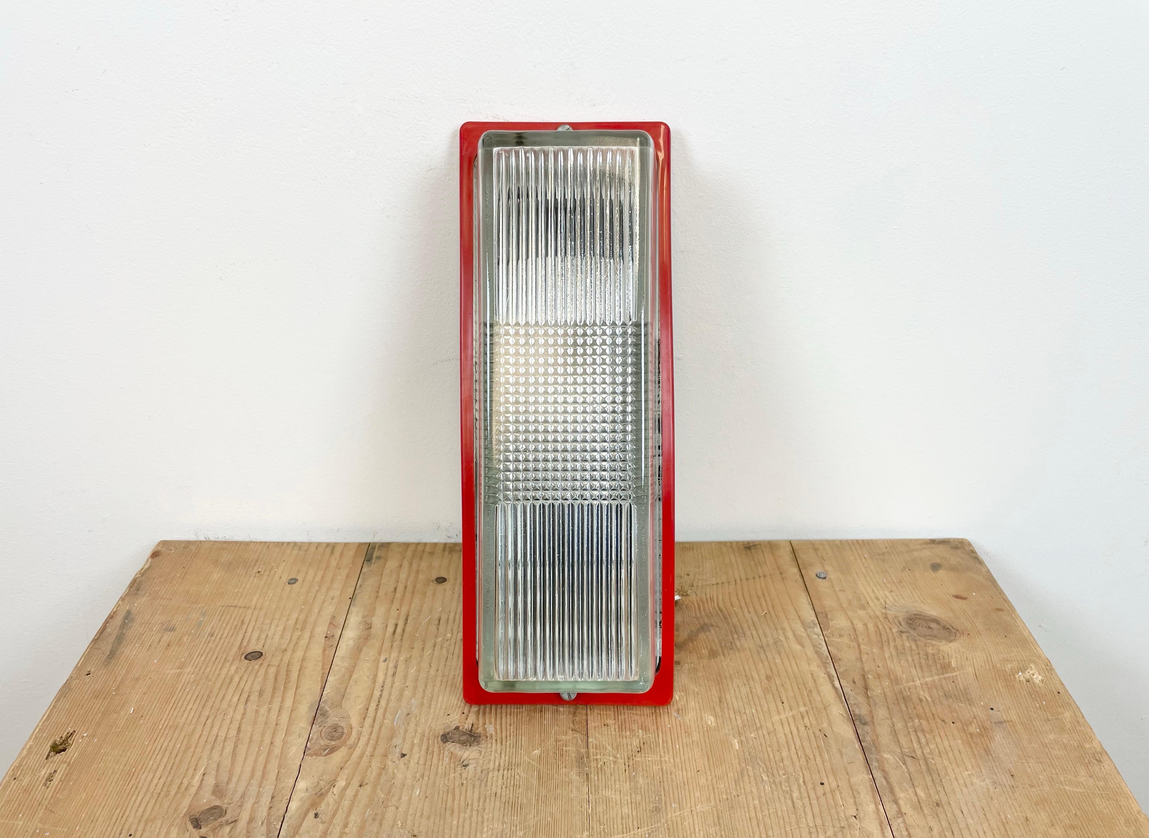 Czech Red Industrial Bakelite Wall Light from Elektrosvit, 1970s For Sale