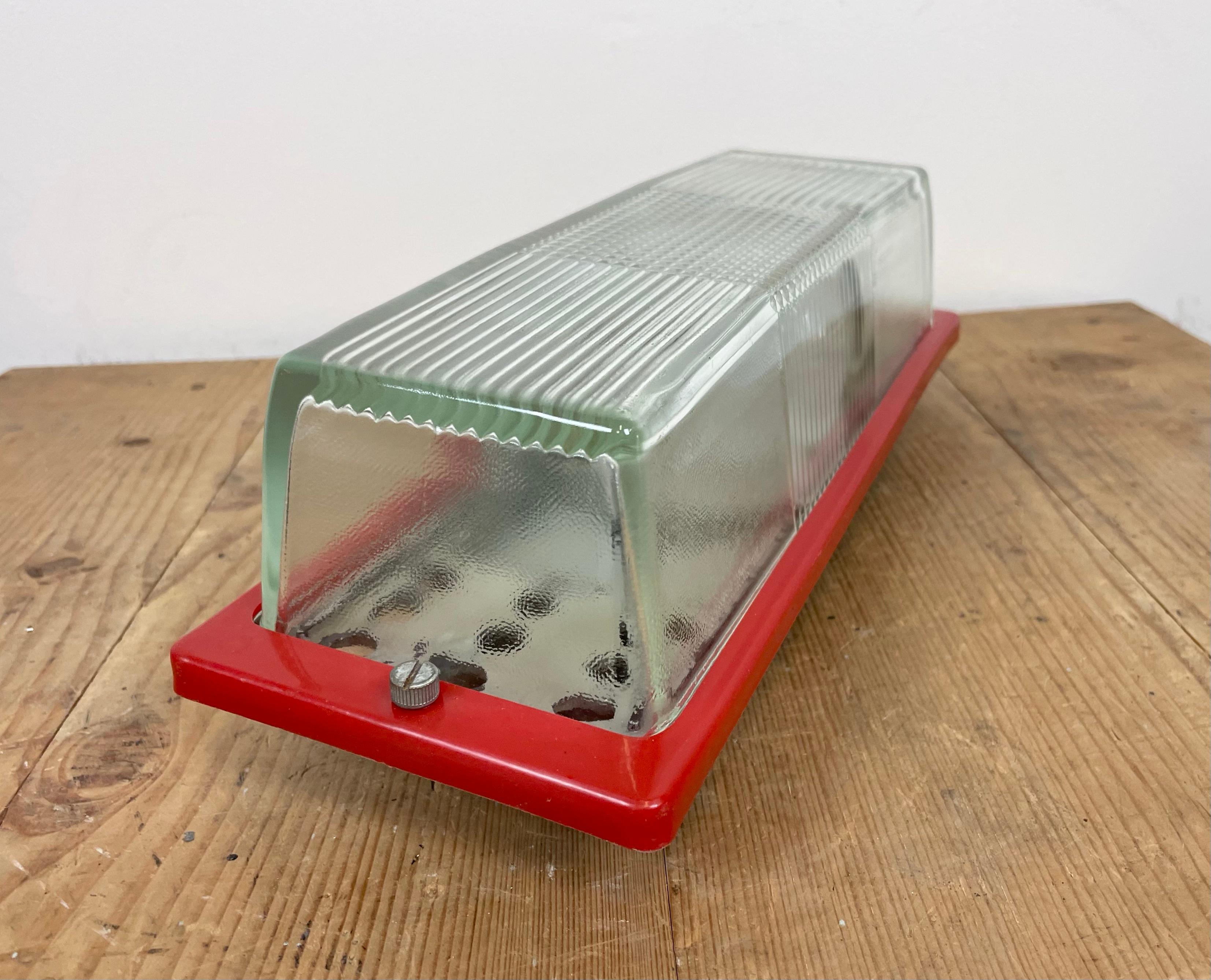 Late 20th Century Red Industrial Bakelite Wall Light from Elektrosvit, 1970s For Sale