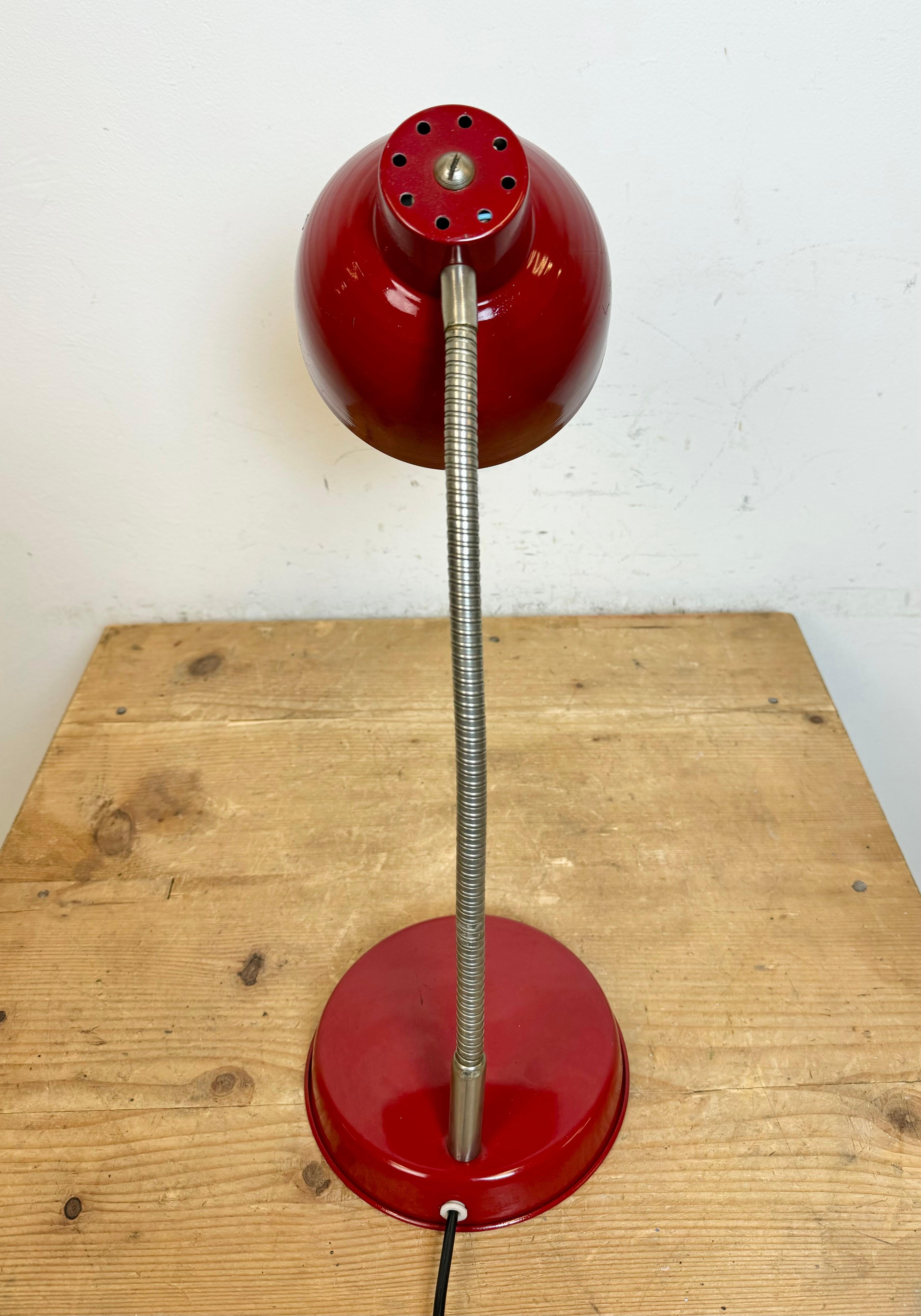 Red Industrial Gooseneck Table Lamp, 1960s For Sale 9