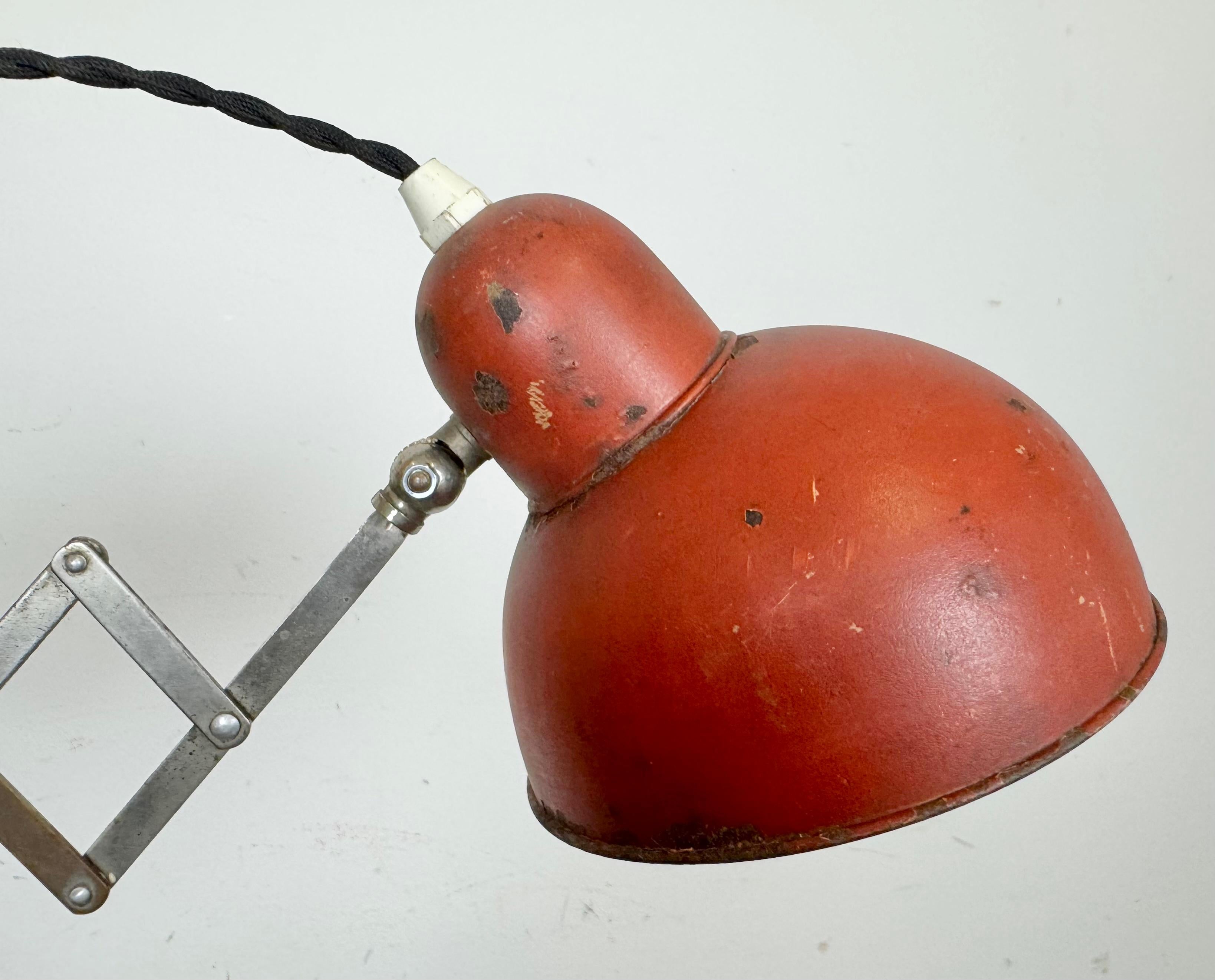 Red Industrial Midcentury Scissor Wall Lamp, 1950s For Sale 4