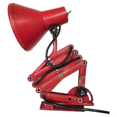 Rote Scherenarm-Schreibtisch-/Wandleuchte im Industrial-Stil – Verstellbare Arbeitsleuchte aus Metall – 1970er Jahre