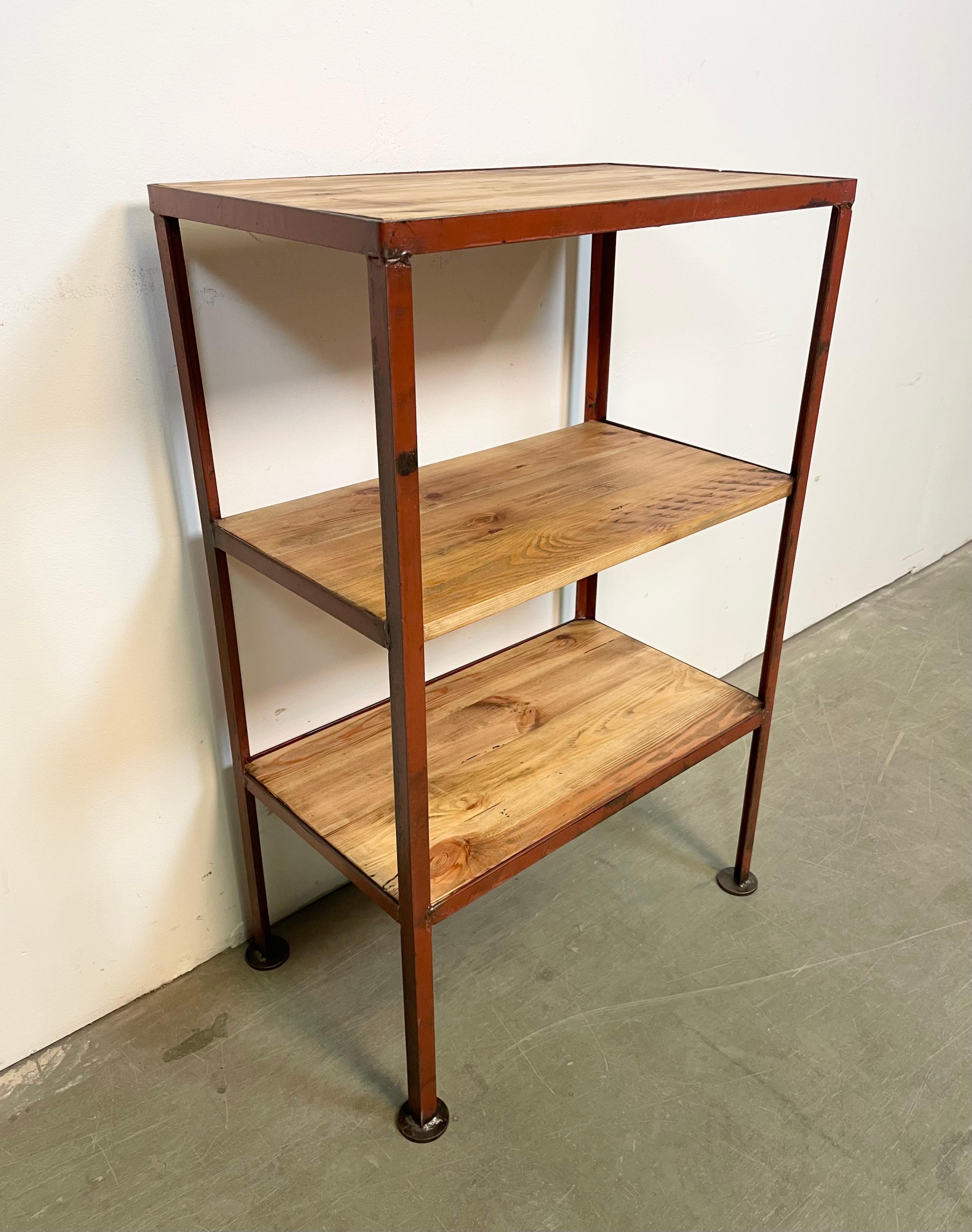 Red Industrial Shelf, 1960s In Good Condition In Kojetice, CZ