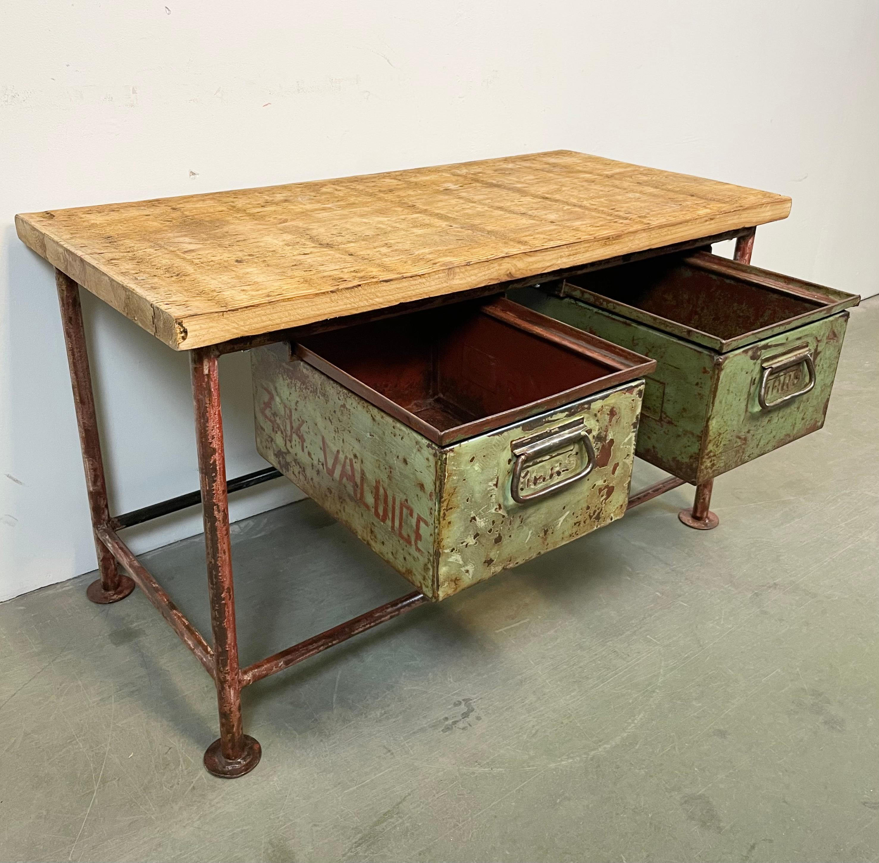 Red Industrial Worktable with Two Green Iron Drawers, 1960s For Sale 7