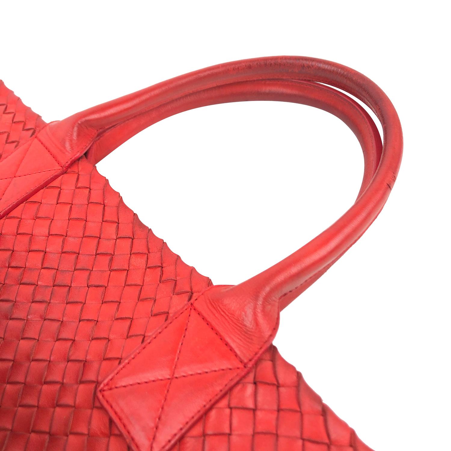 Red Intrecciato Leather Bottega Veneta Small Cabat Tote Bag For Sale 3