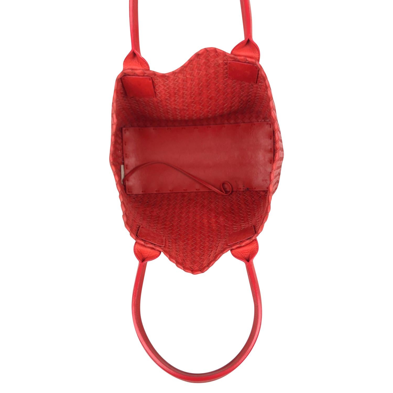 Red Intrecciato Leather Bottega Veneta Small Cabat Tote Bag For Sale 4
