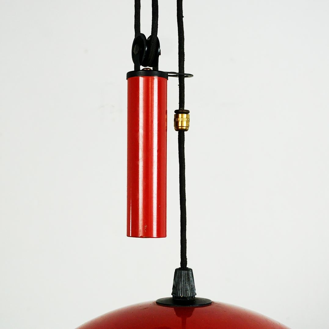 Mid-20th Century Red Italian Midcentury Metal and Brass Counterweight  Pendant Lamp For Sale