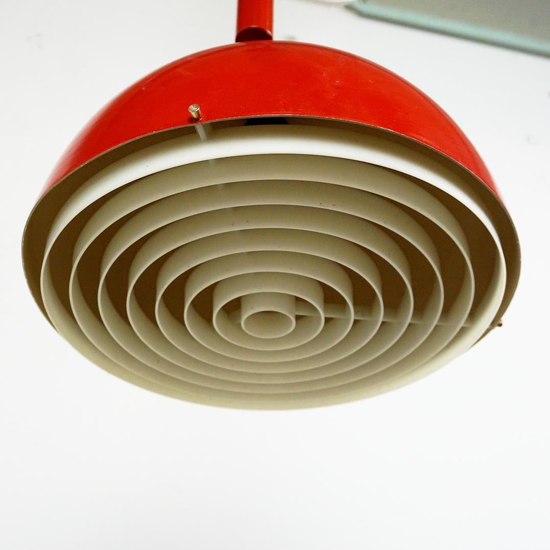 Red Italian Midcentury Metal and Brass Counterweight  Pendant Lamp For Sale 3