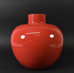 Vase en verre d'art italien rouge de Venini, 1981 8.5" de haut