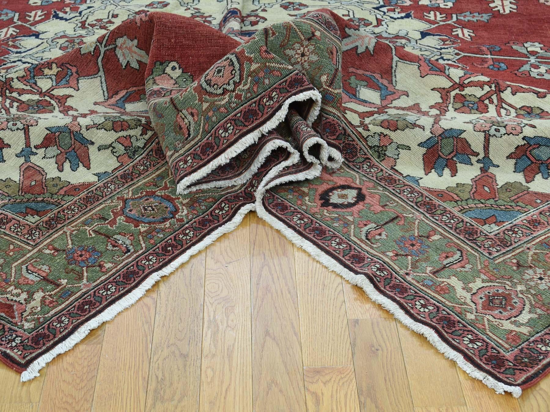 Red/Ivory 1880 Antique Hand Knotted Persian Serapi Rug For Sale 7