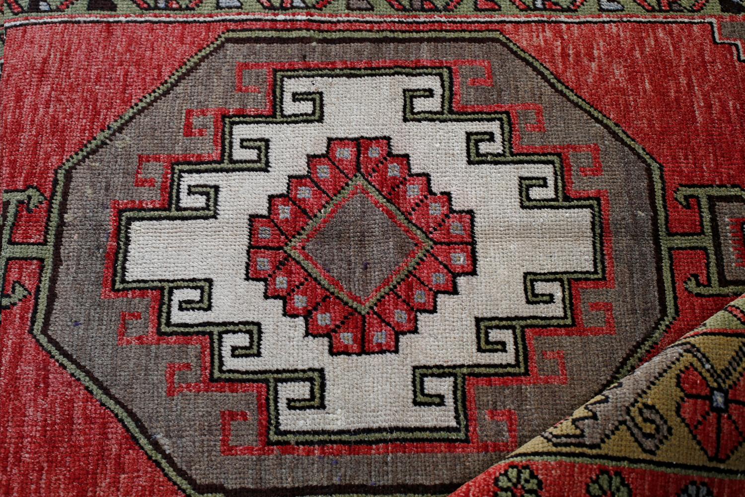 Red, Ivory and Green Handmade Wool Turkish Old Anatolian Konya Distressed Rug In Excellent Condition For Sale In North Bergen, NJ