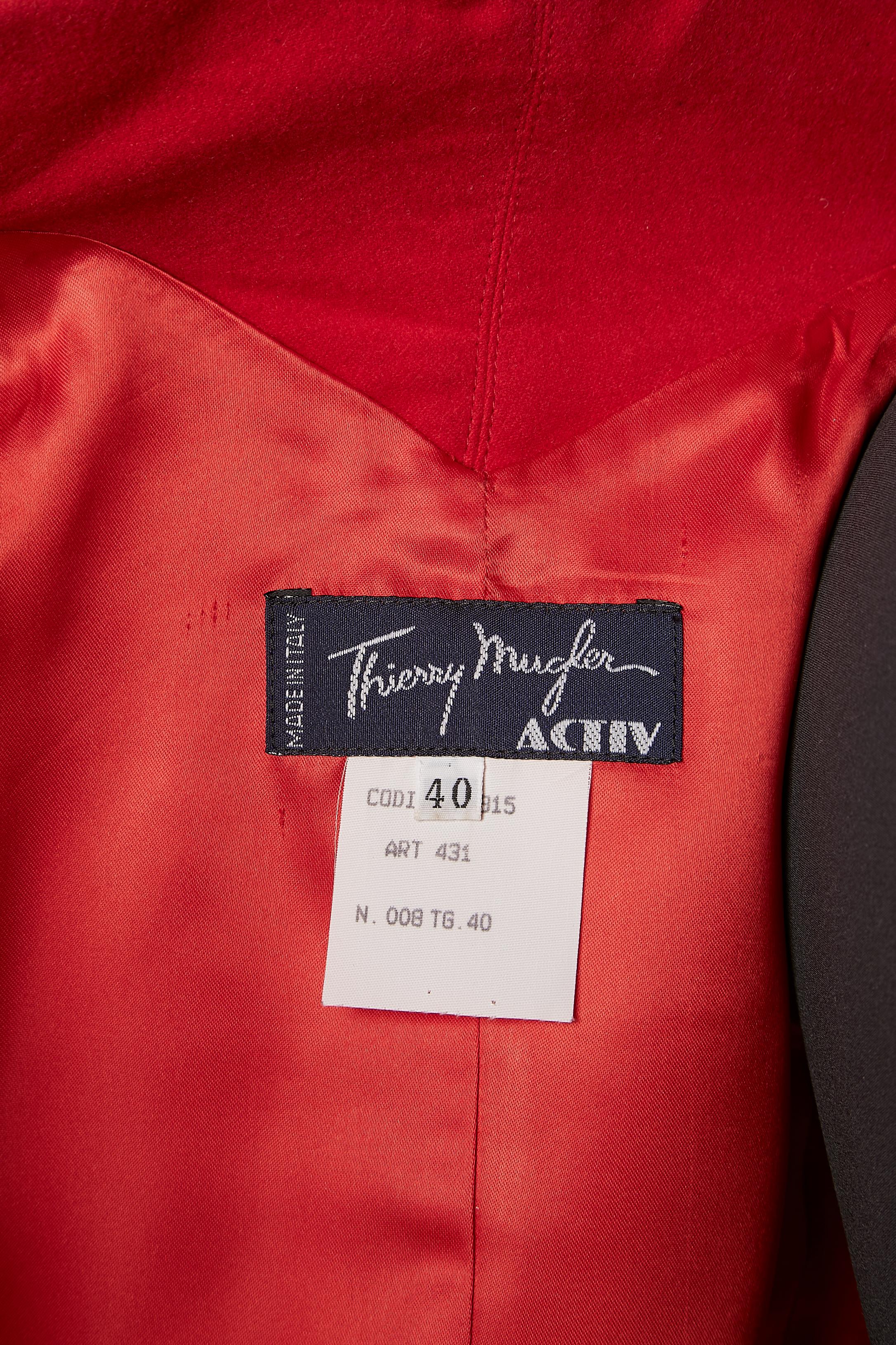 Veste rouge à boutons métalliques Thierry Mugler ACTIV en vente 2