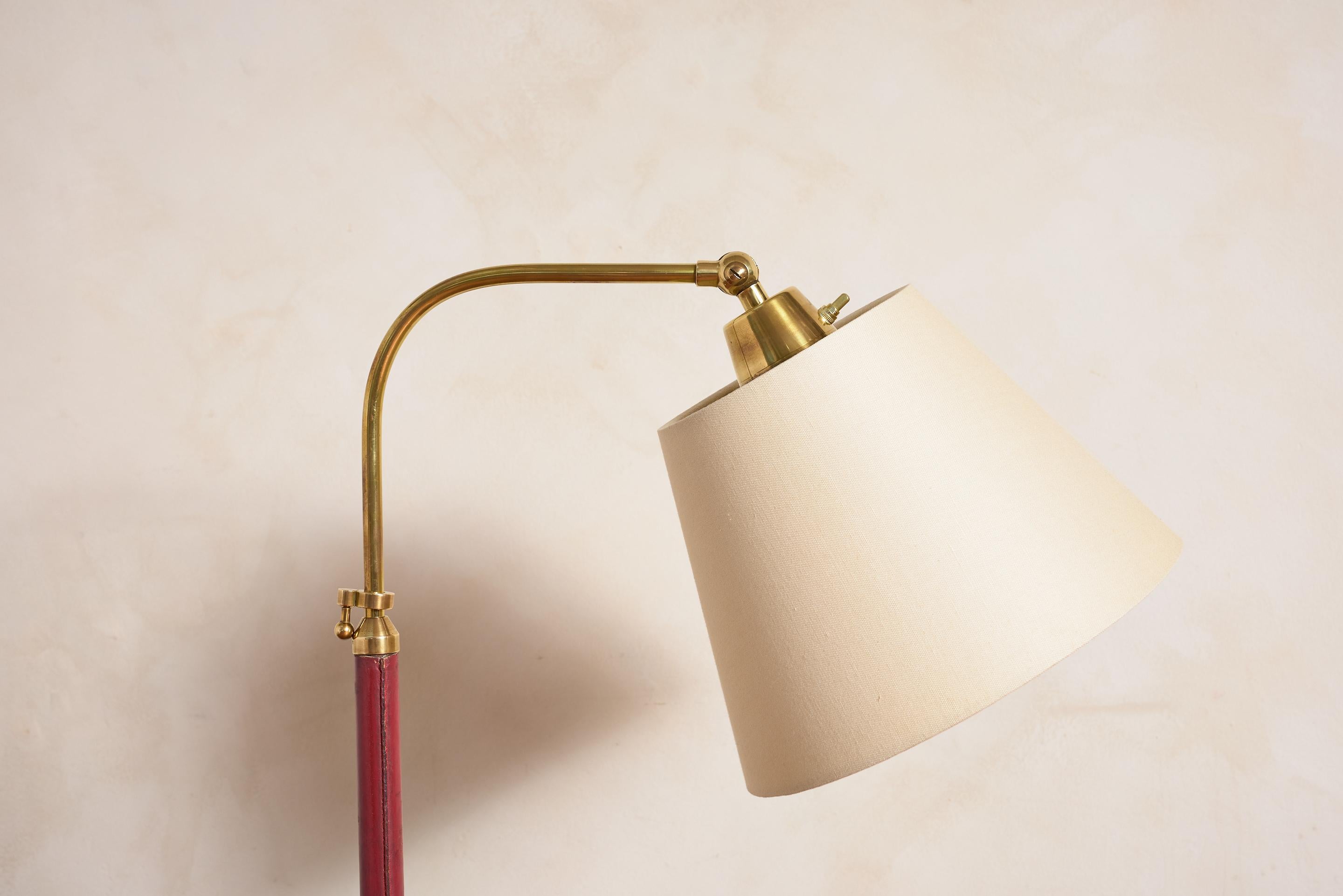 Lampadaire rouge de style Jacques Adnet Bon état - En vente à Beverly Hills, CA