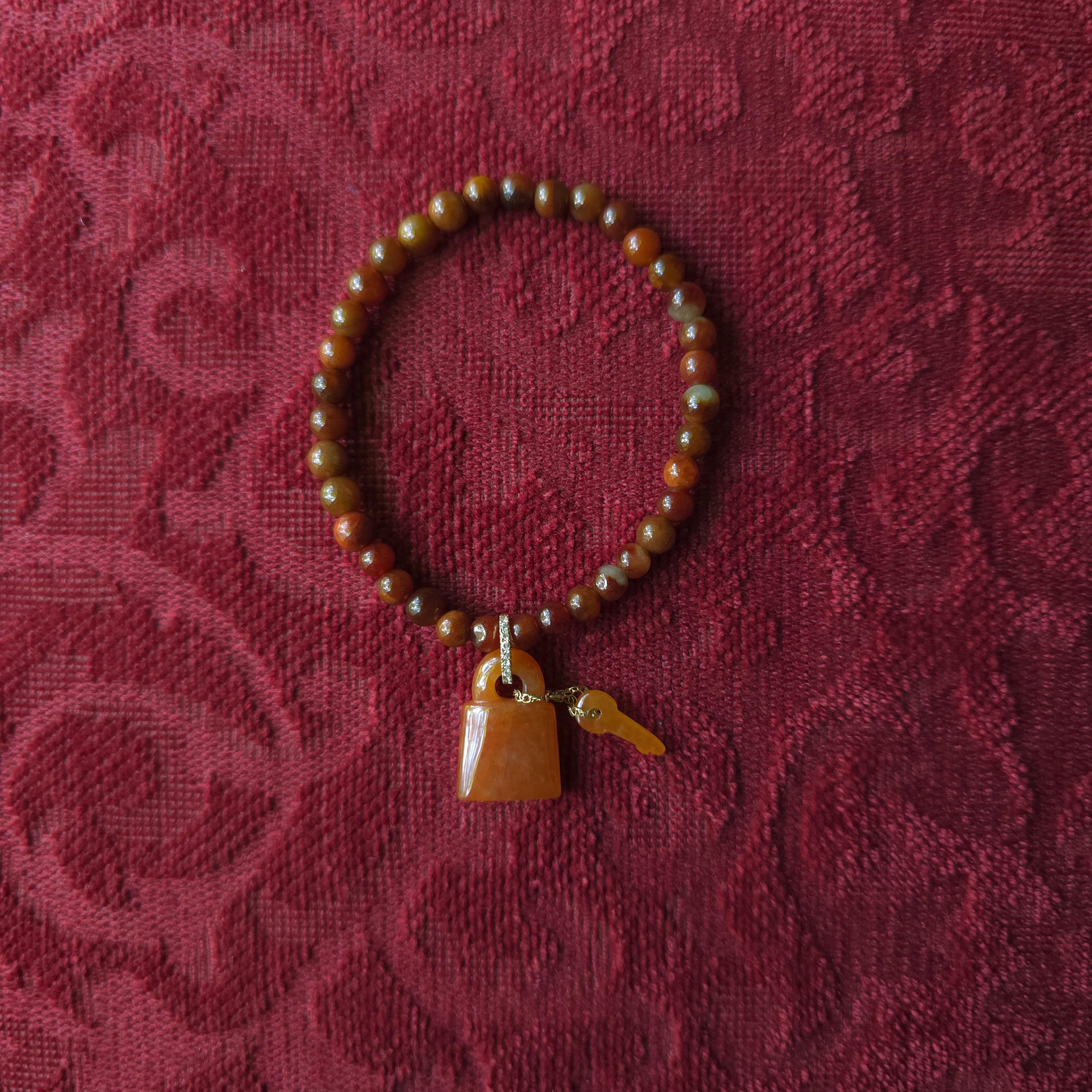 Jade Bracelet with Dangle, 18K, Diamonds, Certified Untreated, Stretch For Sale 2
