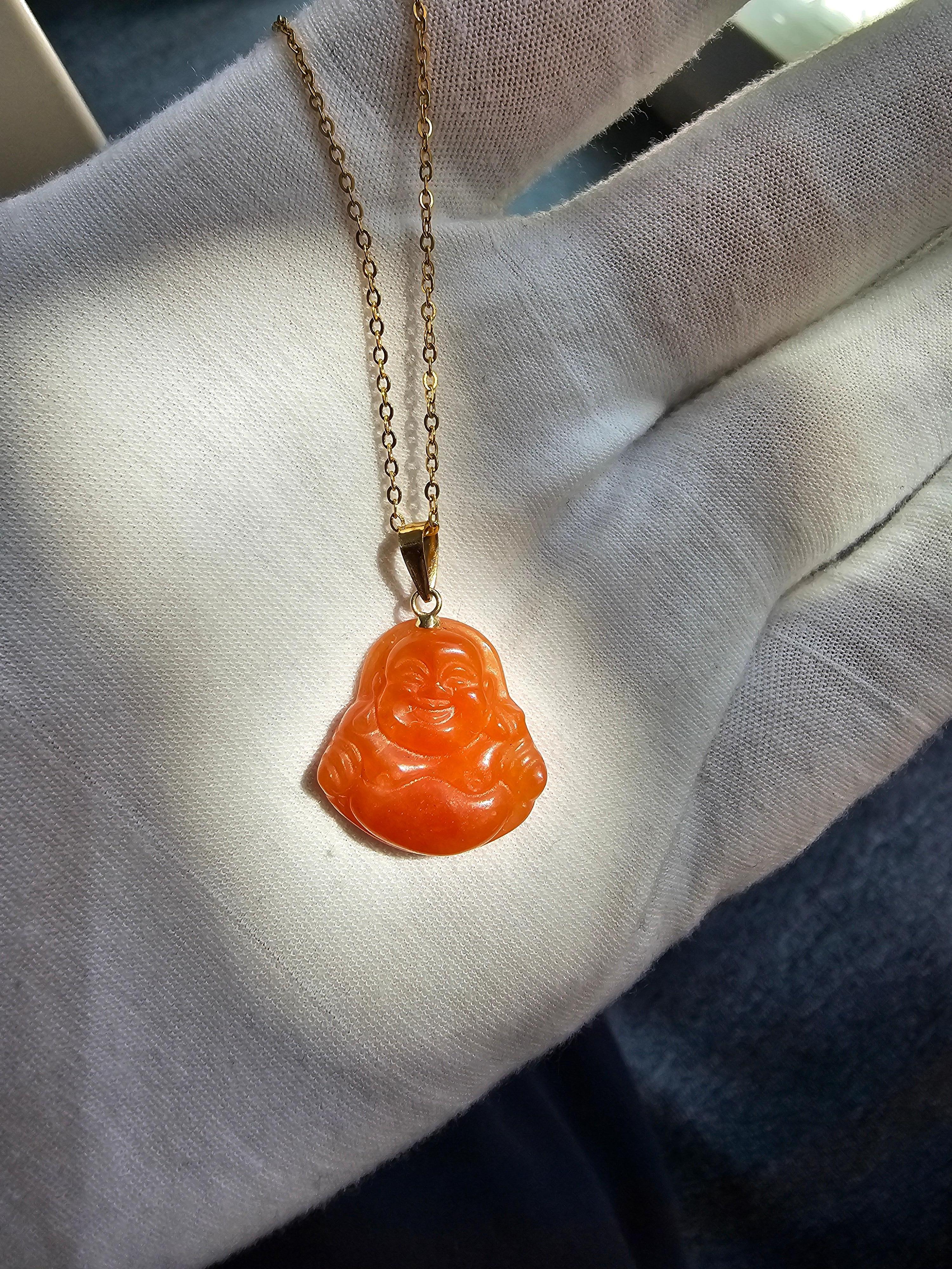 Red Jade Hong Laughing Buddha Pendant (With 14K Yellow Gold) For Sale 4