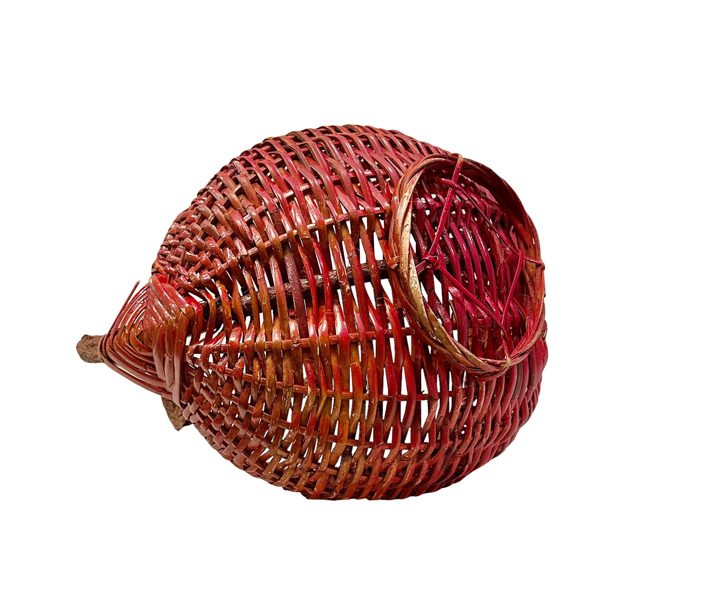 Red Japanese Basket With Wooden Handle In Good Condition For Sale In Tampa, FL