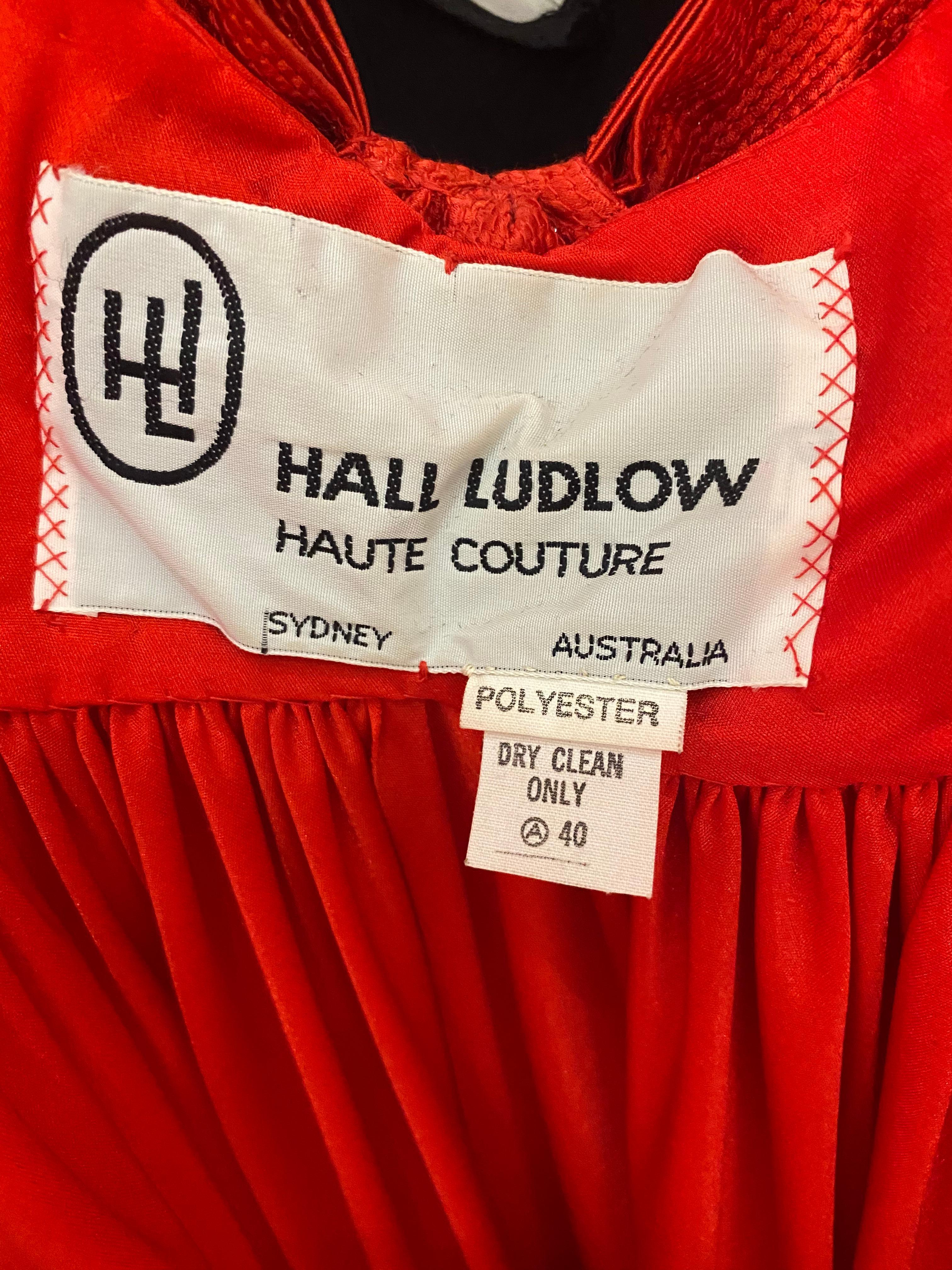 1990er Hall Ludlow Rotes Vintage-Halterkleid aus Jersey mit Schal im Angebot 5