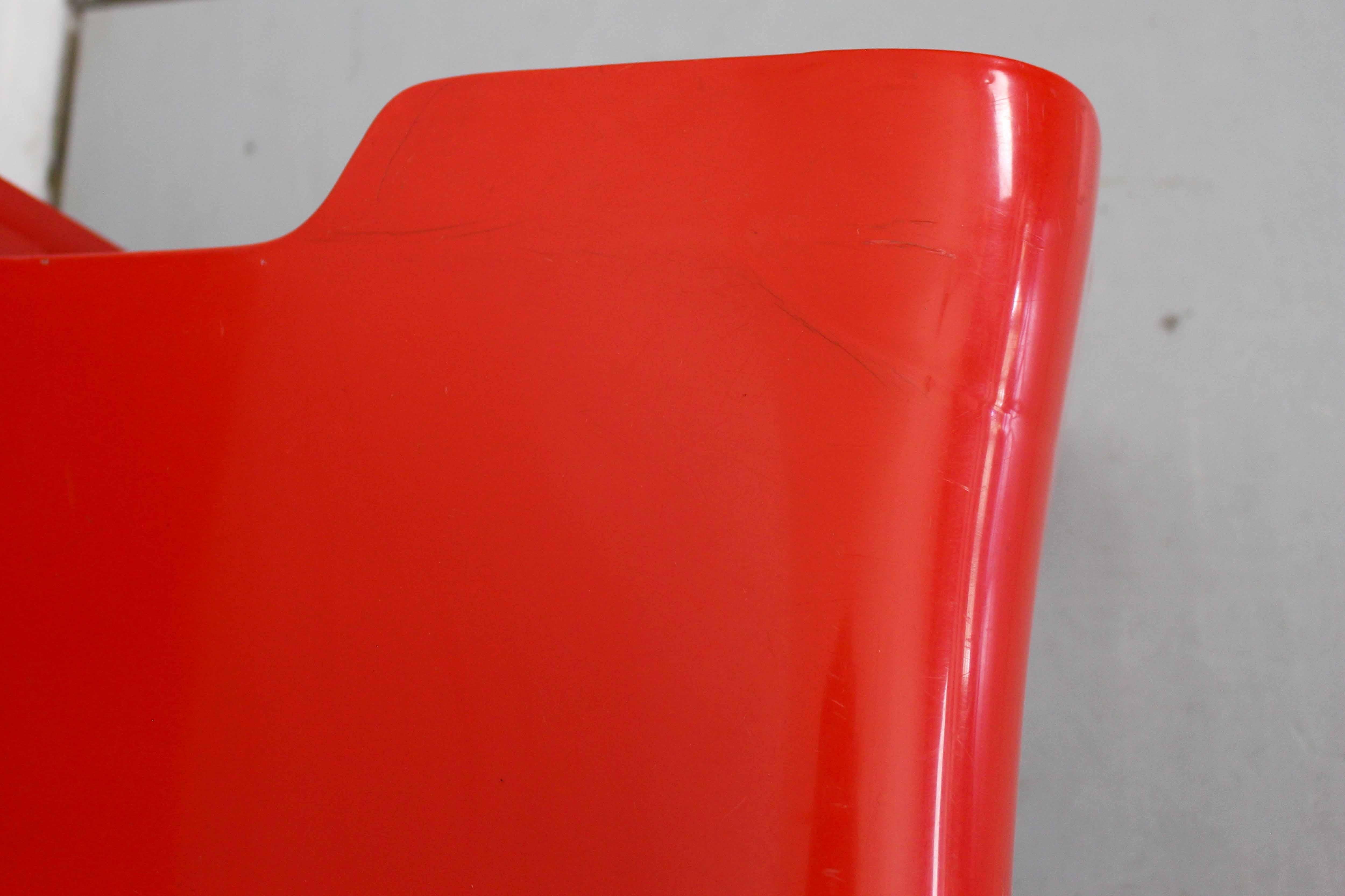 Red Joe Colombo Universale Plastic Chair by Kartell, Italy, 1967 4