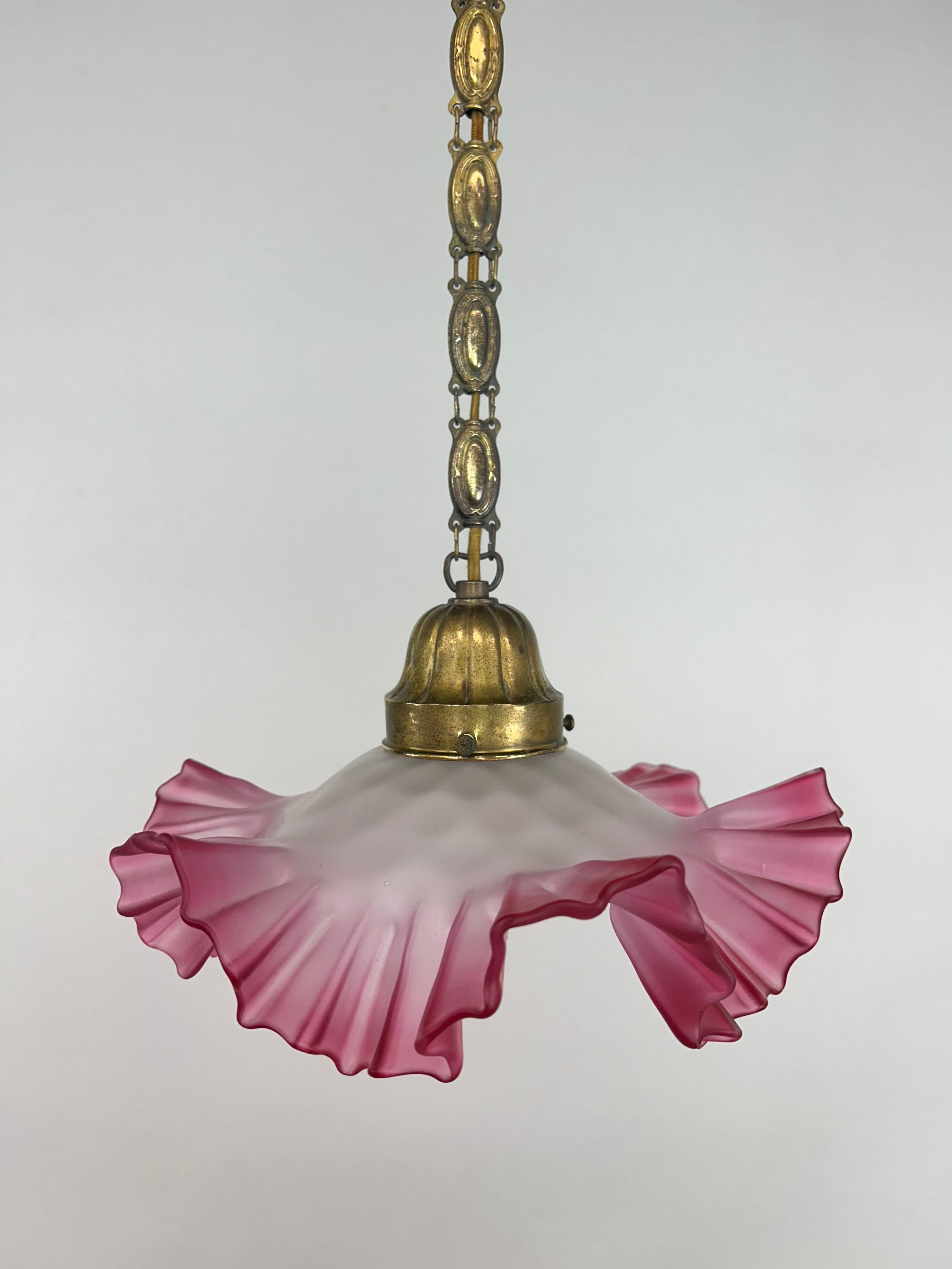 Slovacco Lampada a sospensione jugendstil rossa in vendita
