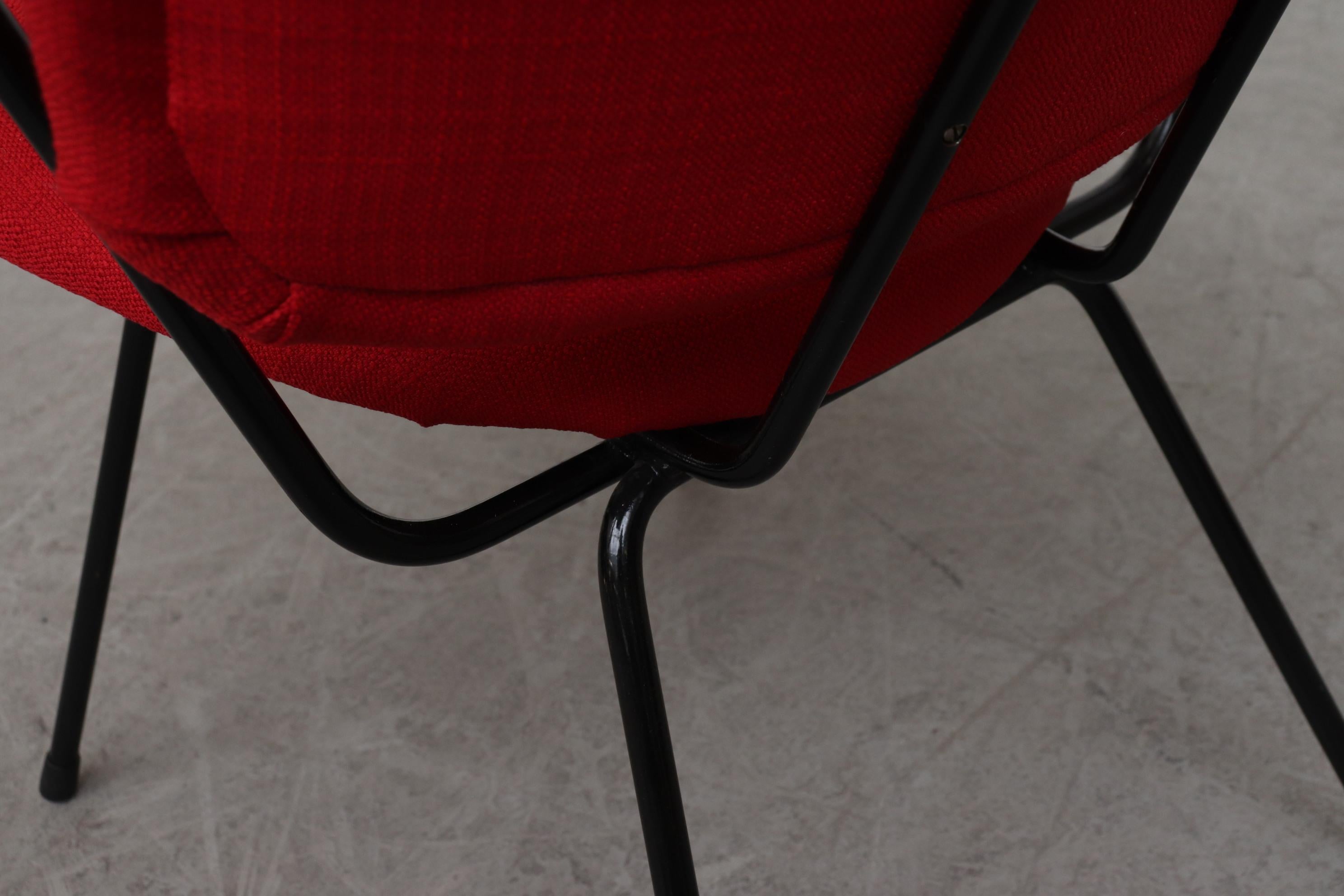 Red Kembo Wire Frame Armchair For Sale 2