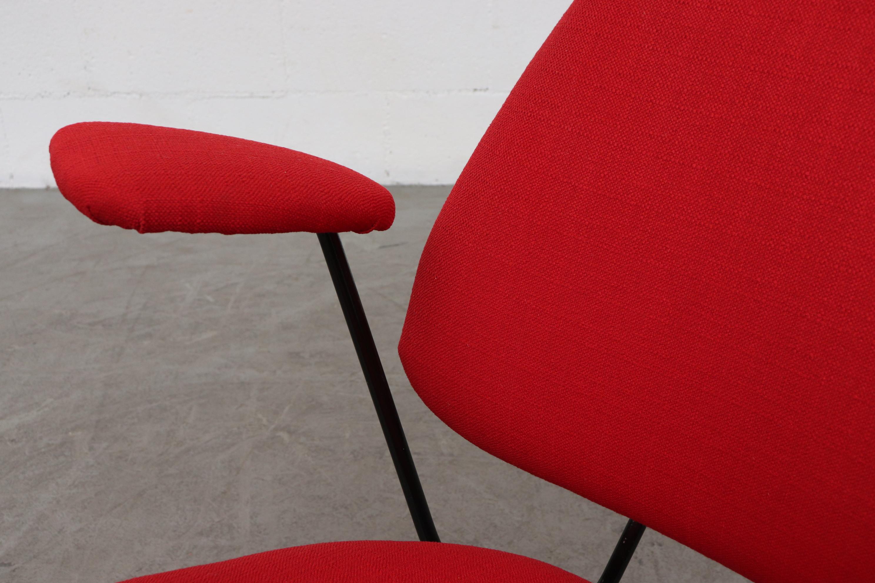 Red Kembo Wire Frame Armchair In Good Condition For Sale In Los Angeles, CA