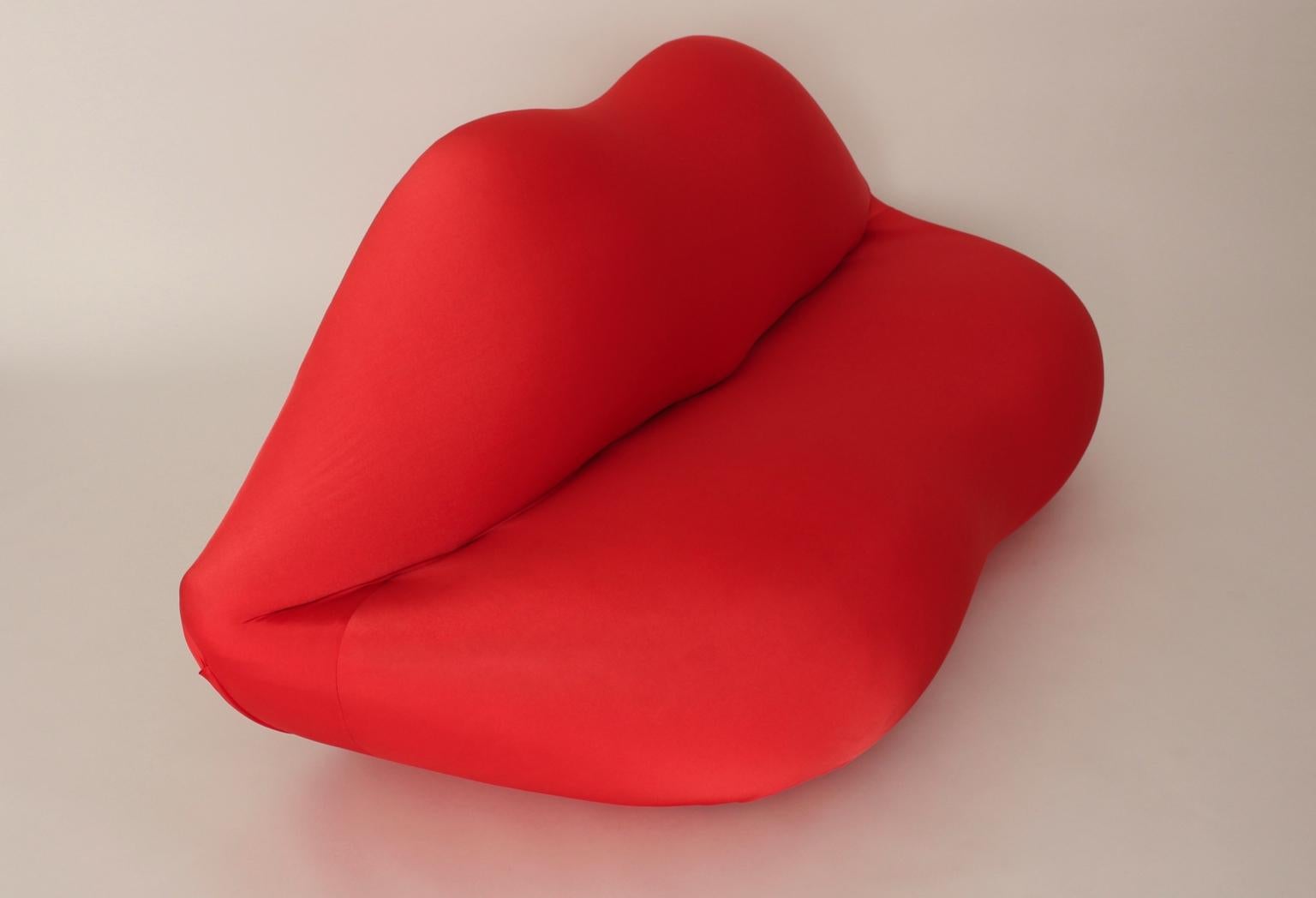 Mid-Century Modern Red La Bocca Pop Art Lips Vintage Sofa Attr. to Studio 65 for Gufram Italy 1970s For Sale