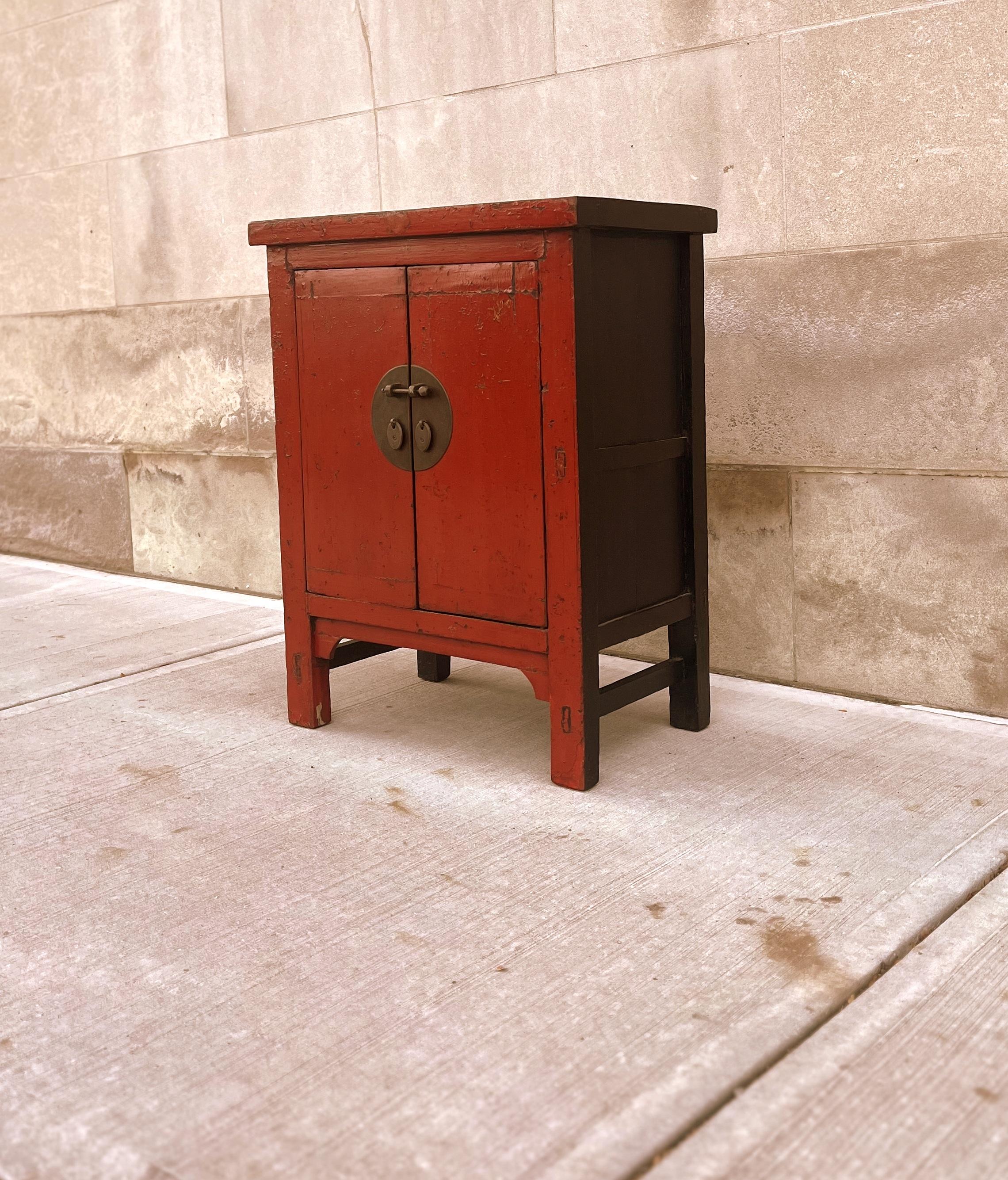 Red Lacquer Chest  In Good Condition For Sale In Greenwich, CT