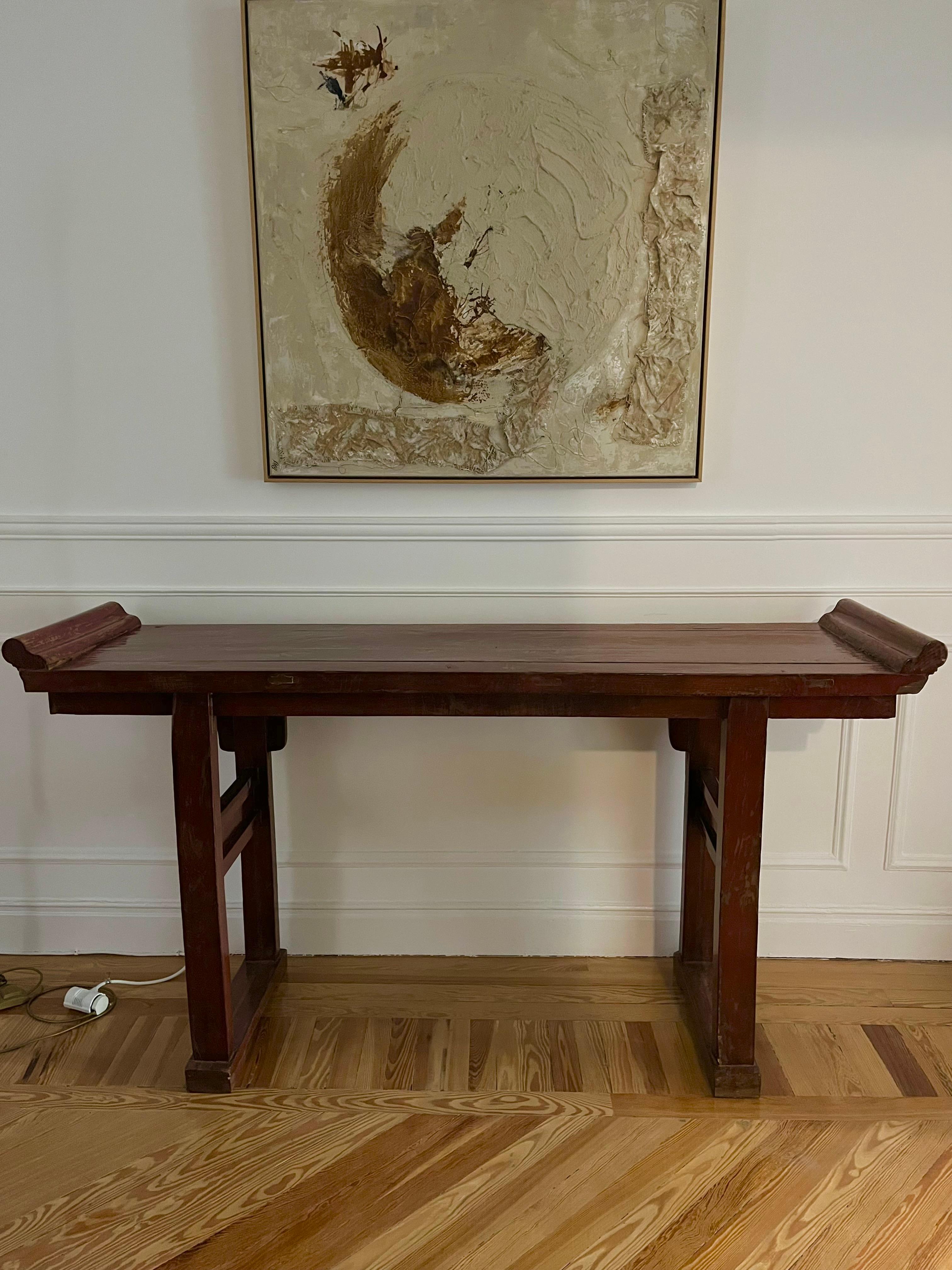 Table console autel chinoise en laque rouge Bon état - En vente à Madrid, ES