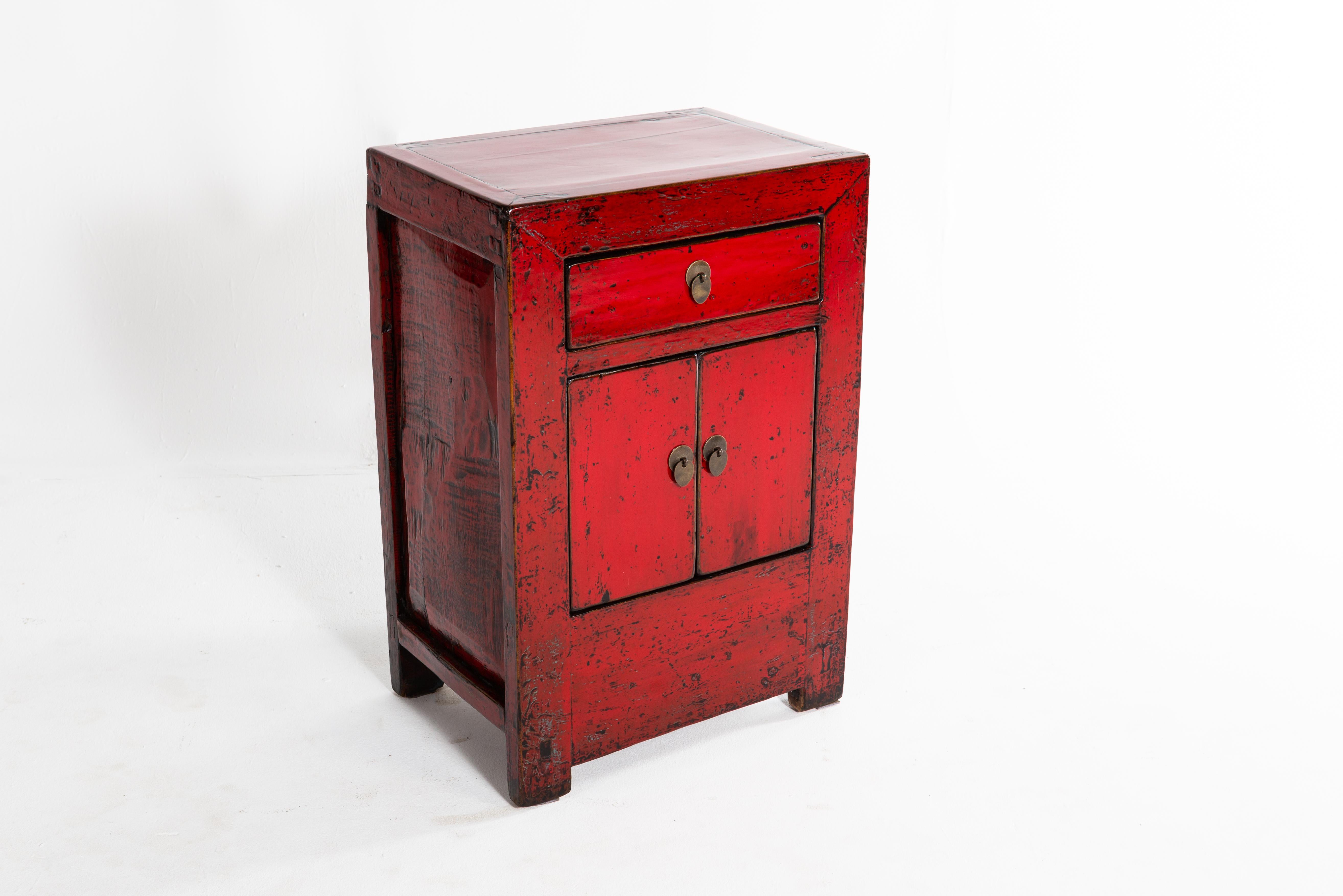20th Century Red Lacquer Chinese Cabinet with a Drawer and Pair of Doors