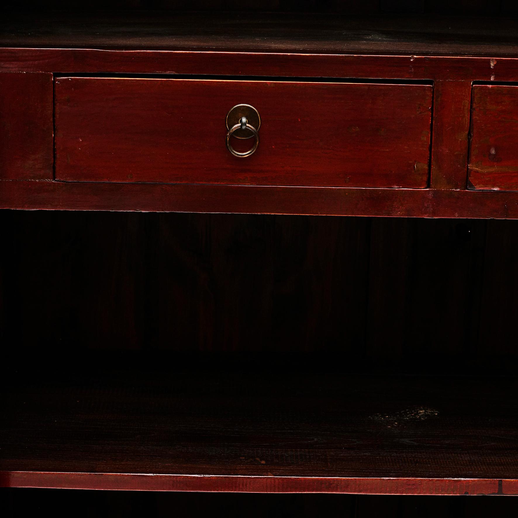 Red Lacquer Chinese Wedding Cabinet from China's Fujian Province, 1860-1880 In Good Condition In Kastrup, DK