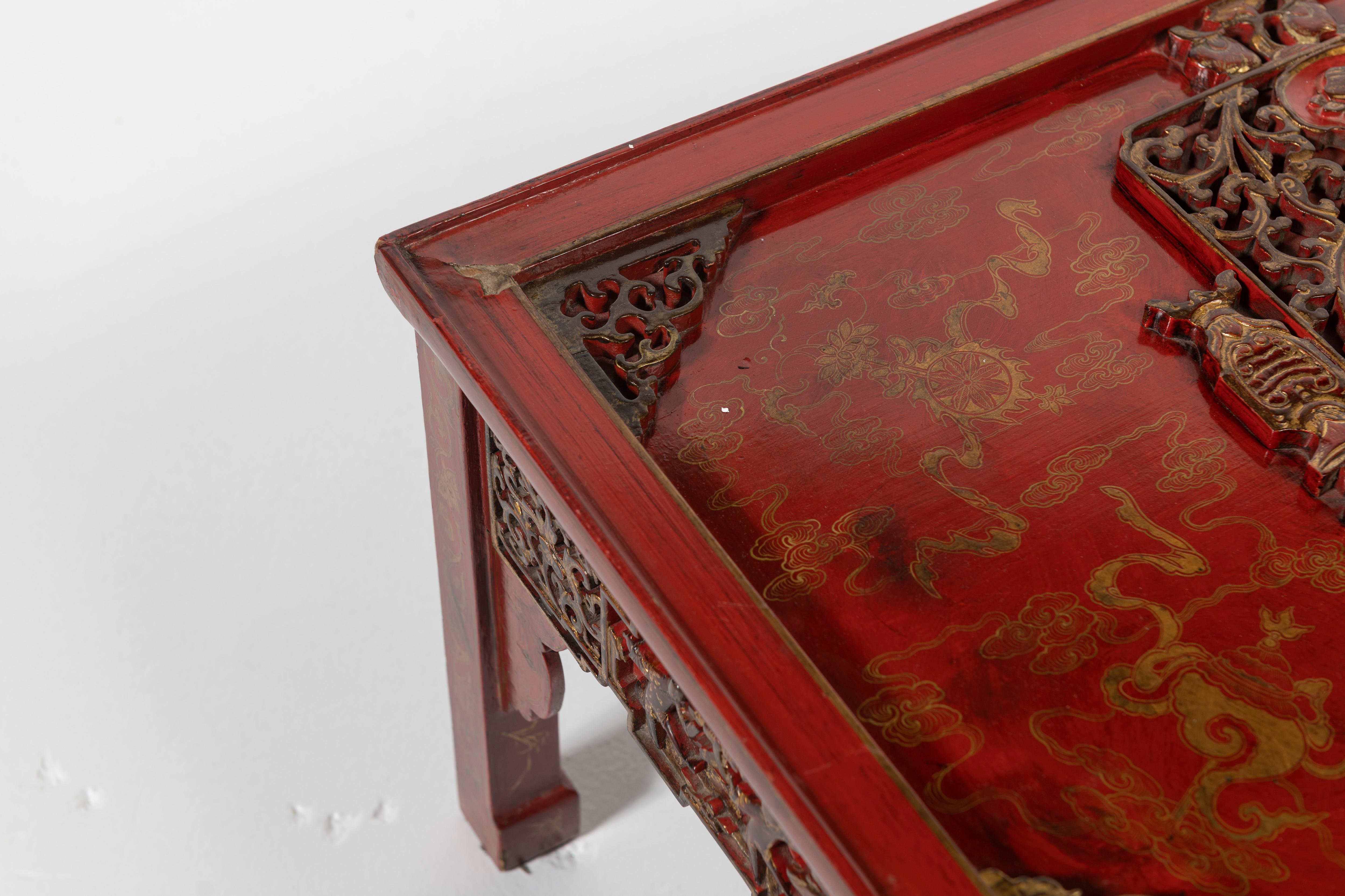 Chinese Red Lacquer Chinoiserie Coffee Table For Sale