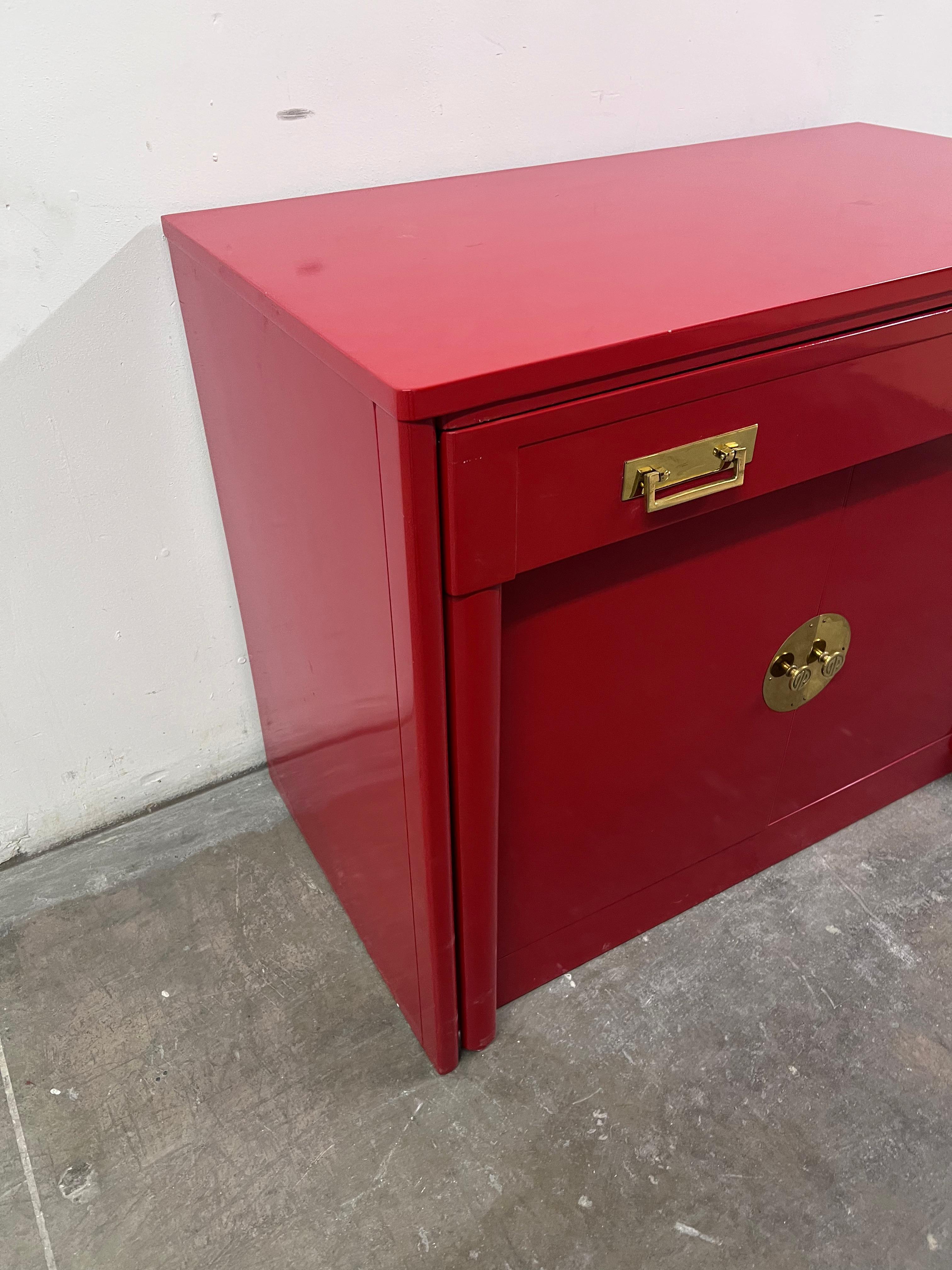Red Lacquer Chinoiserie Inspired Cabinet that Transforms into a Dining Table For Sale 2