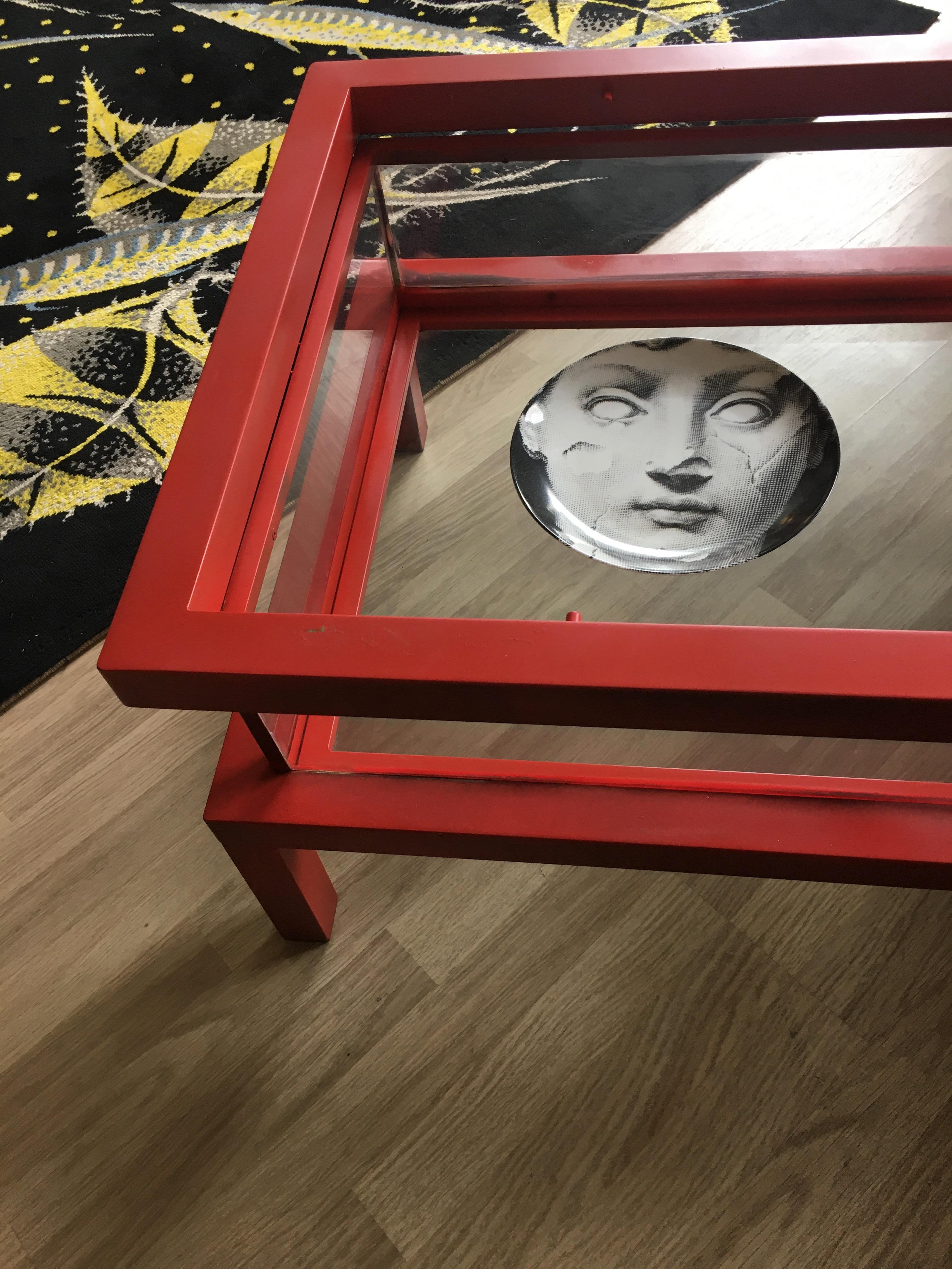 Table en laque rouge avec plateau coulissant, Maison Jansen, France, 1970 3