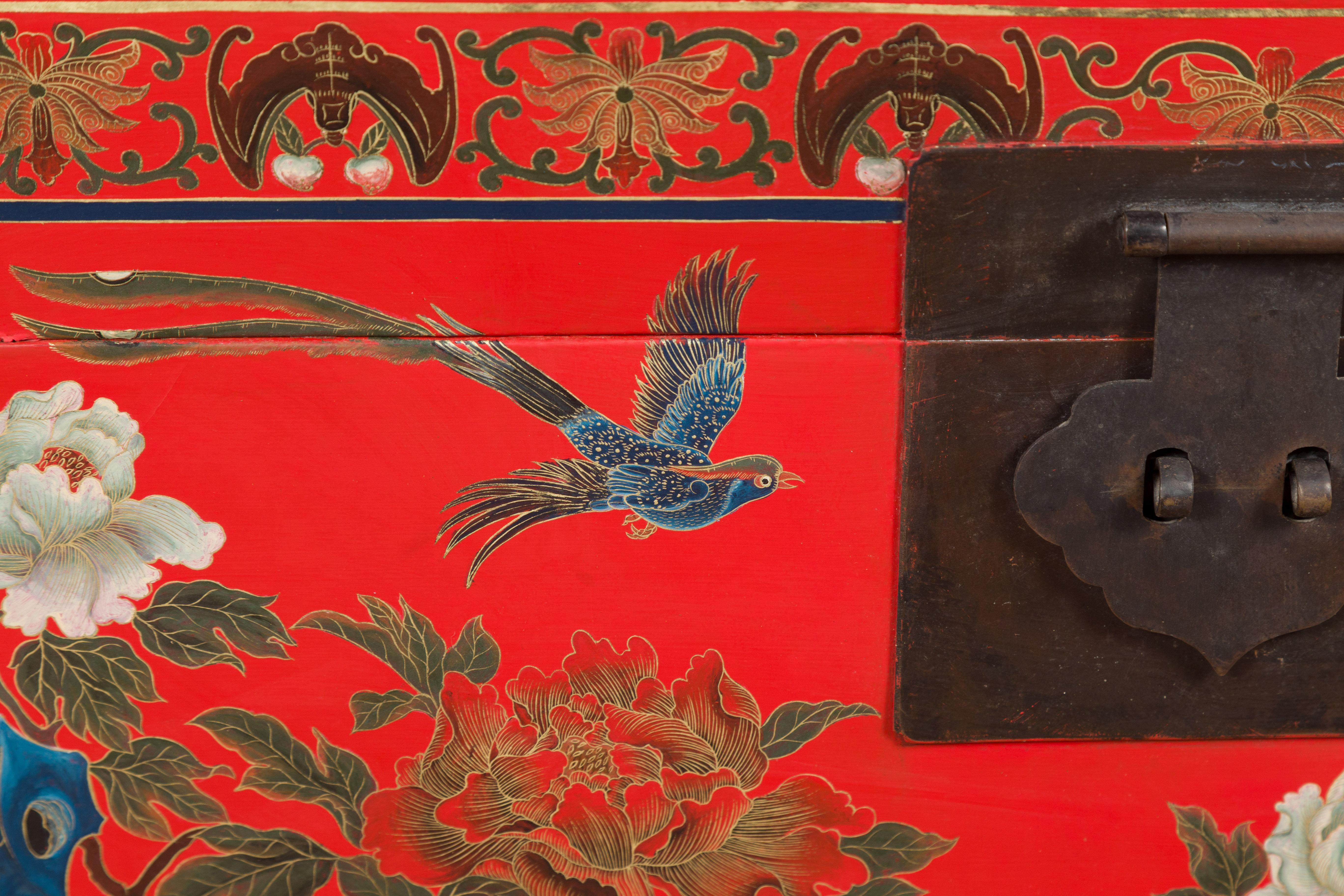 Red Lacquer Trunk with Flowers, Birds and Calligraphy Motifs For Sale 2