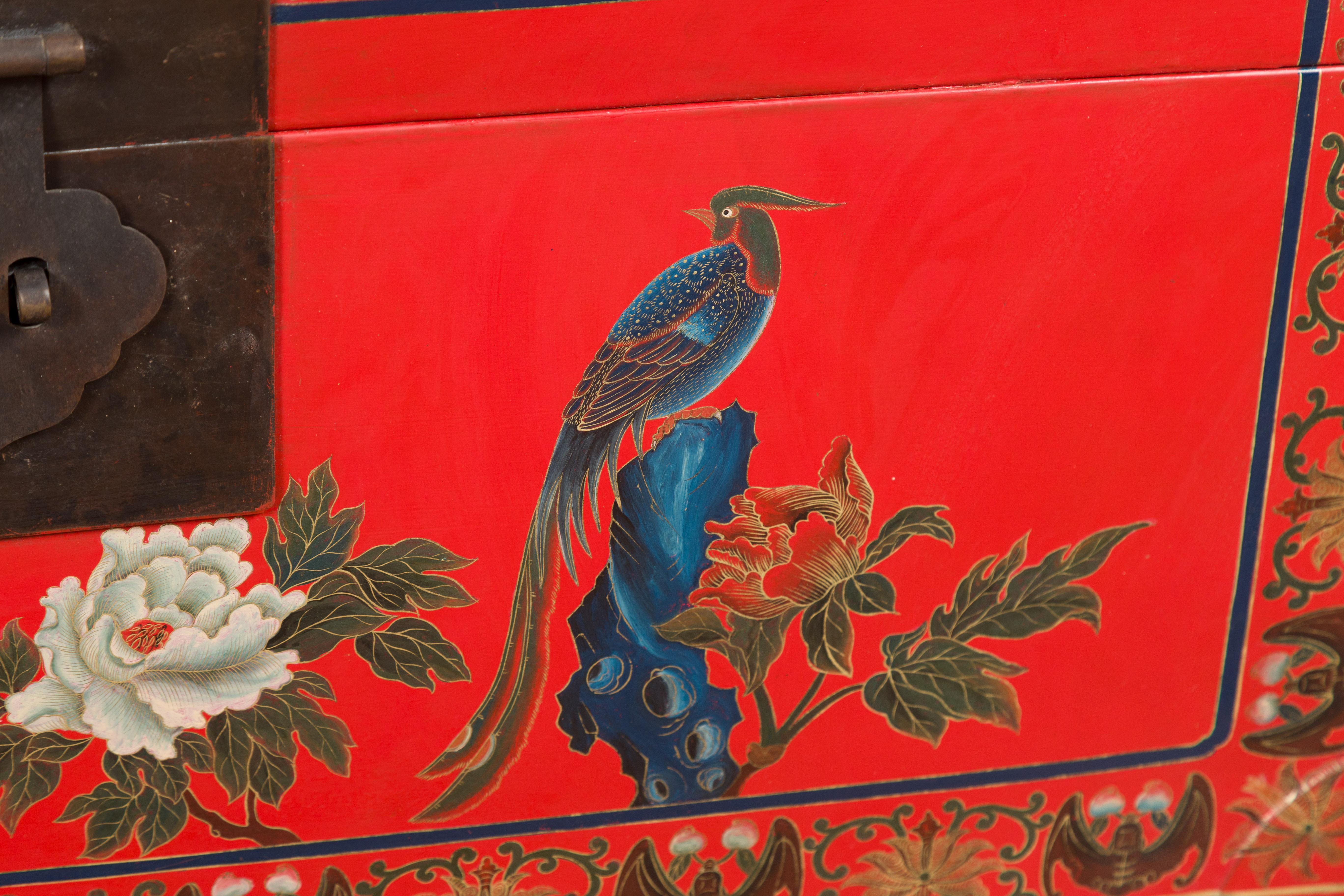 Red Lacquer Trunk with Flowers, Birds and Calligraphy Motifs For Sale 3
