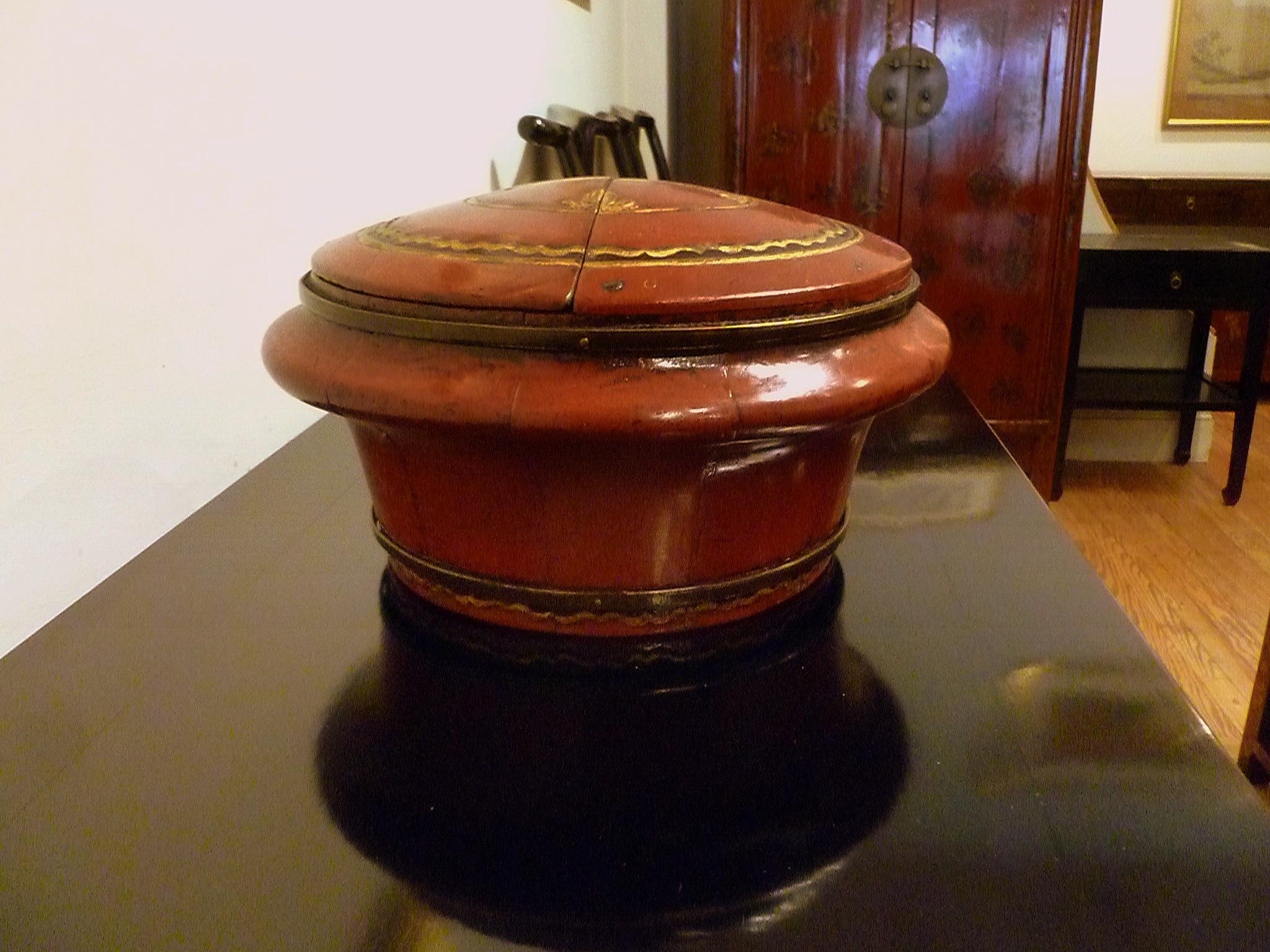 Chinese Red Lacquer Wedding Container