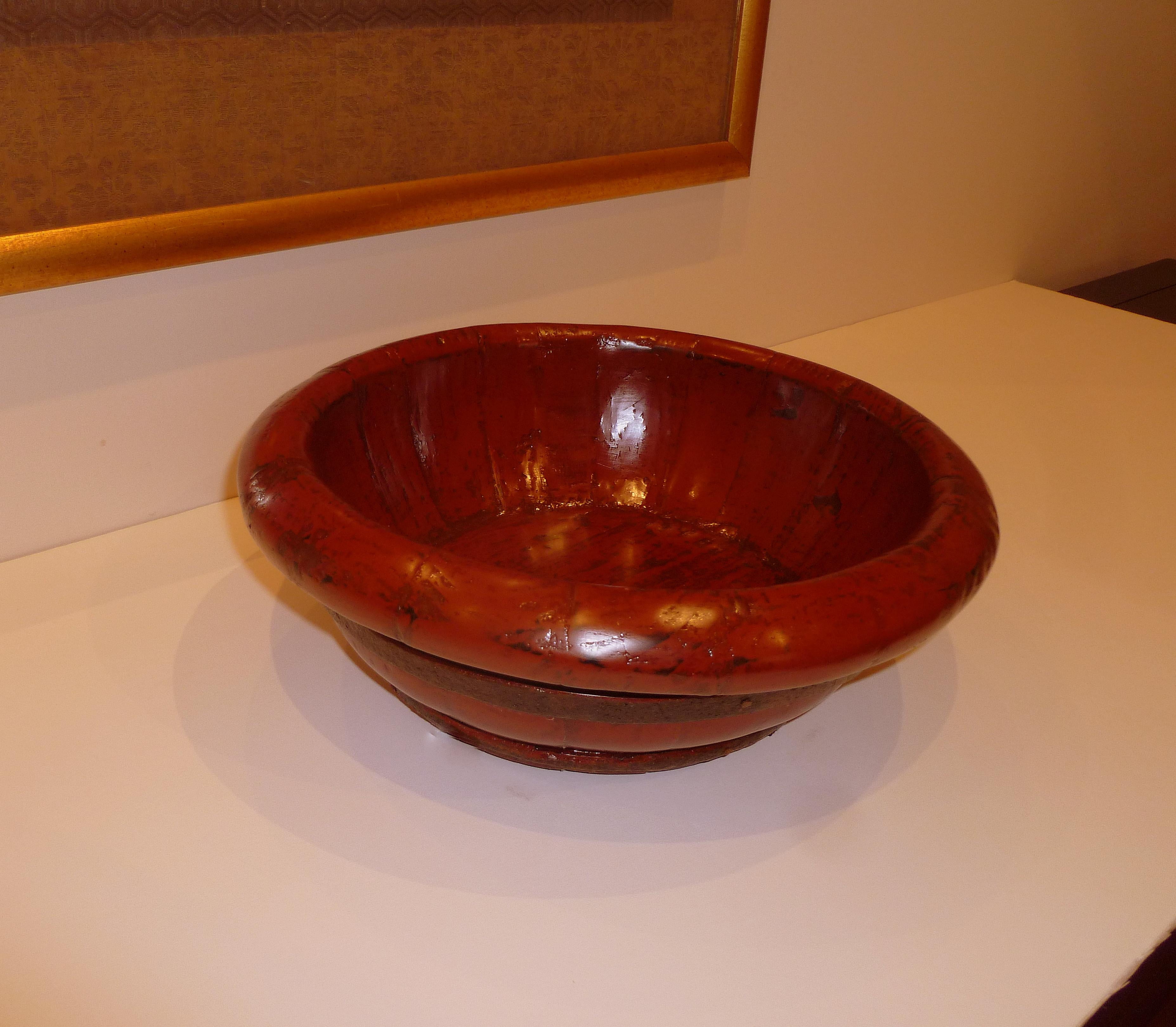 Polished Red Lacquer Wooden Wedding Bowl For Sale