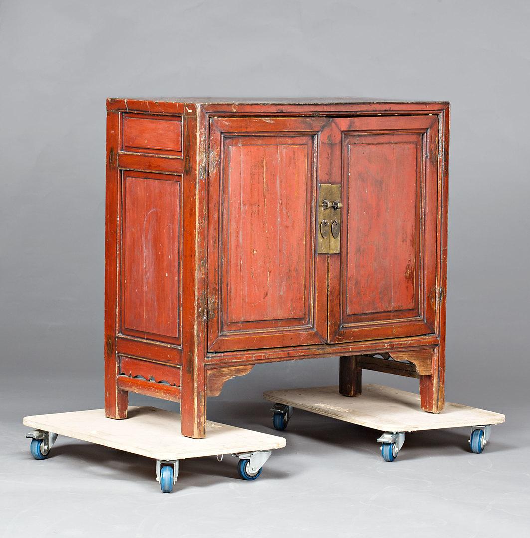 Chinese cabinet in red-lacquered wood from Ningbo, first half of the 20th century.