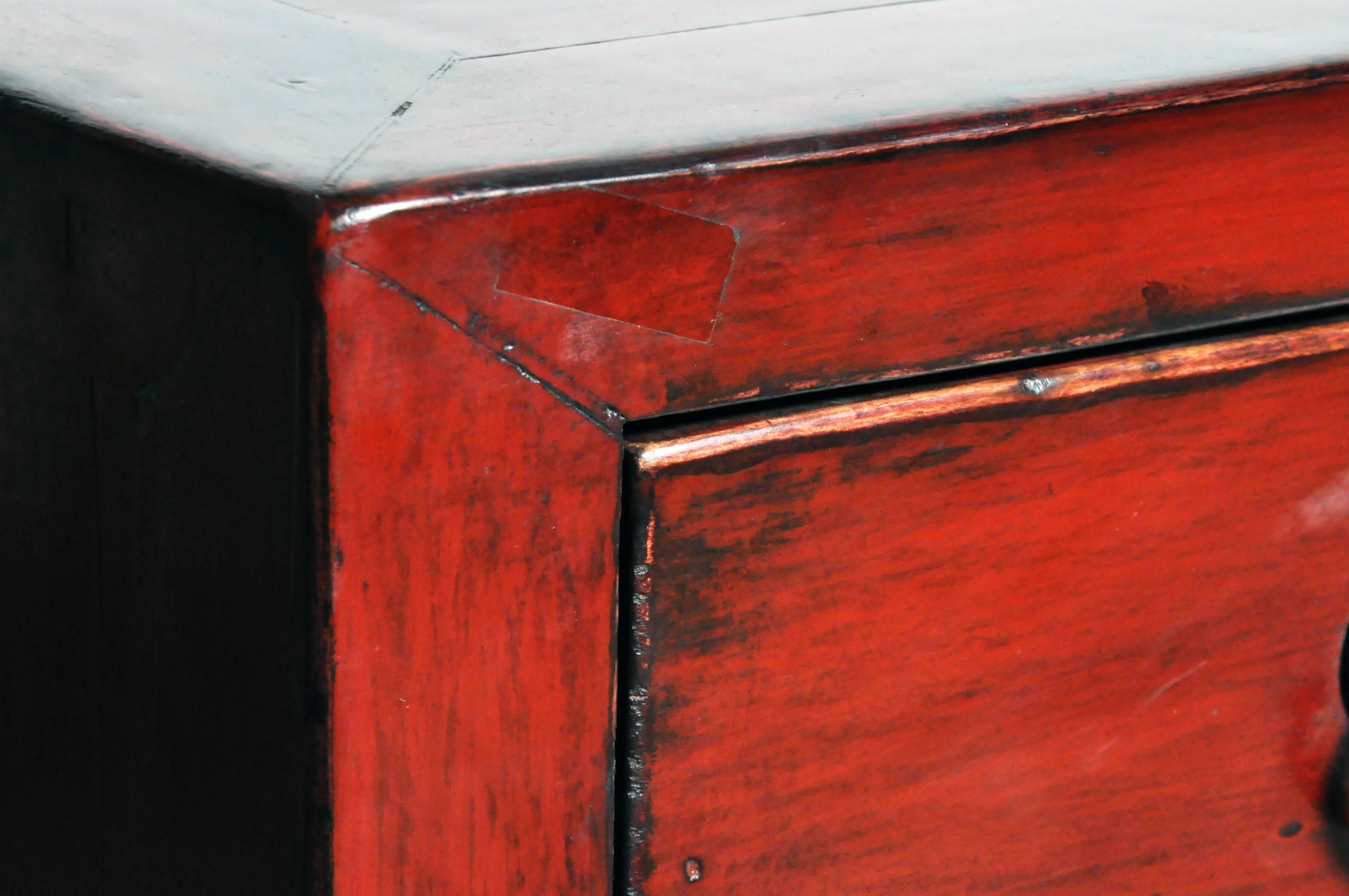 Red-Lacquered Chinese Console Table with Four Drawers 3