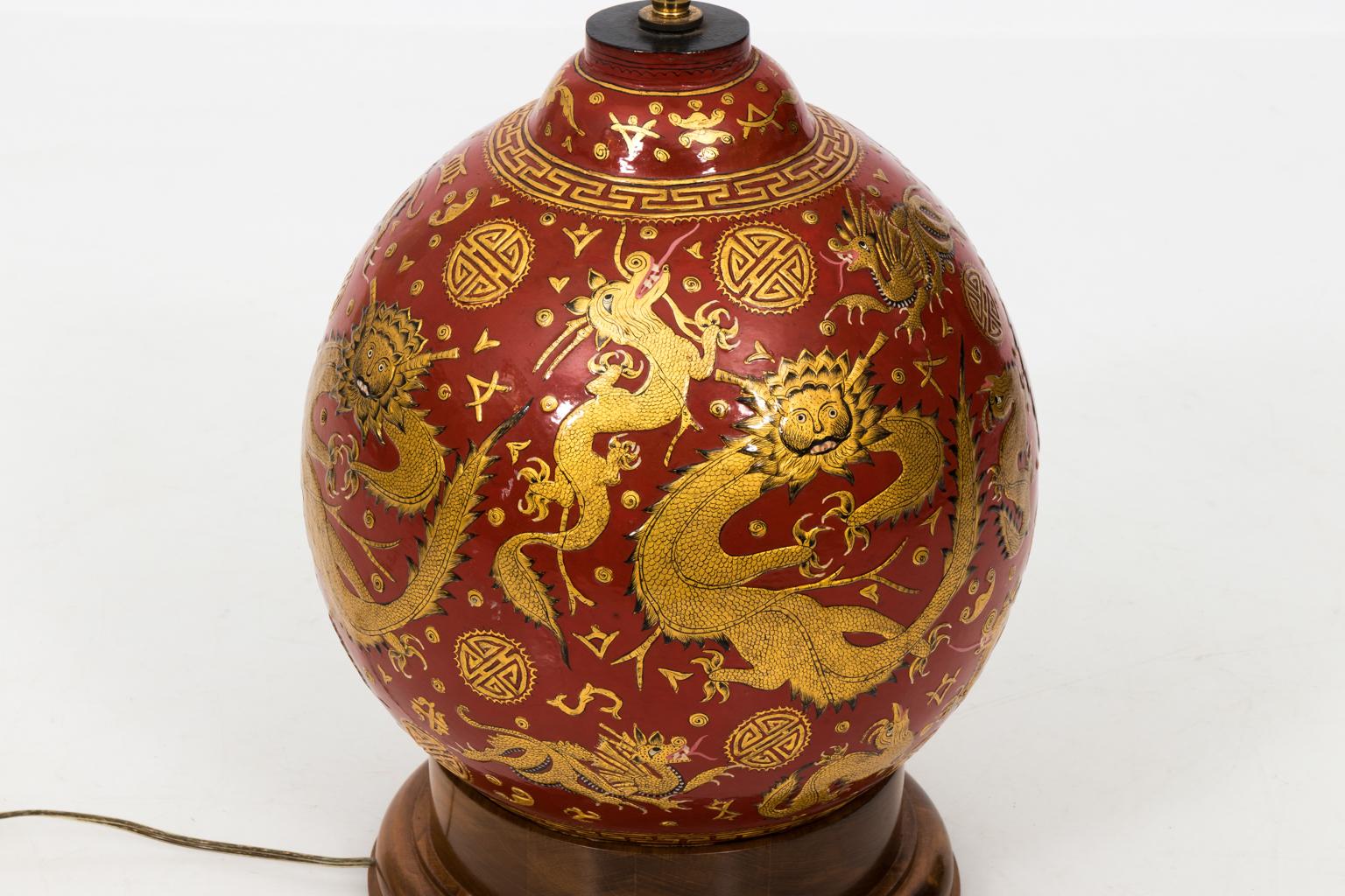 Red Lacquered Chinese Lamp For Sale 10