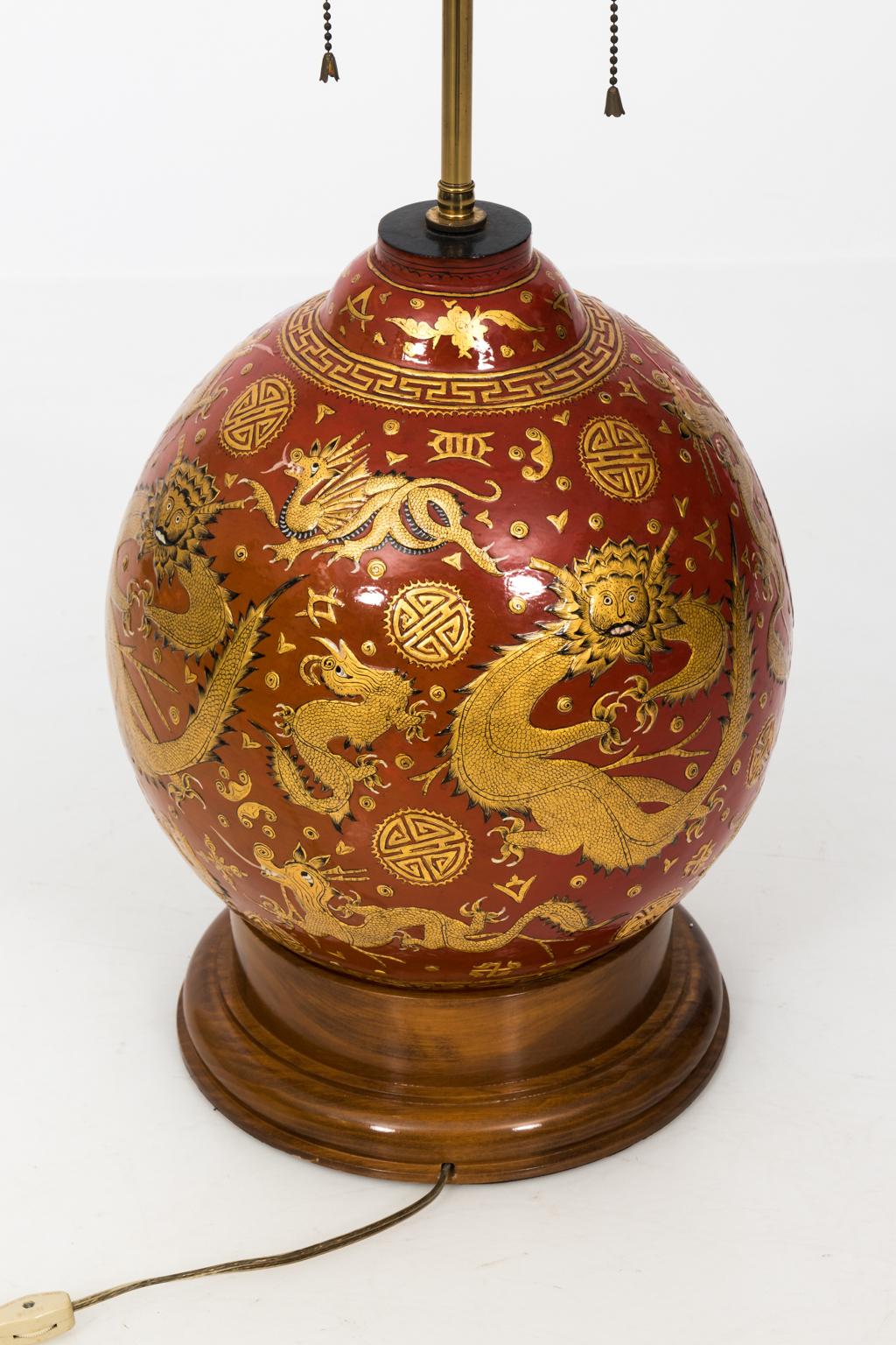 Red Lacquered Chinese Lamp For Sale 12