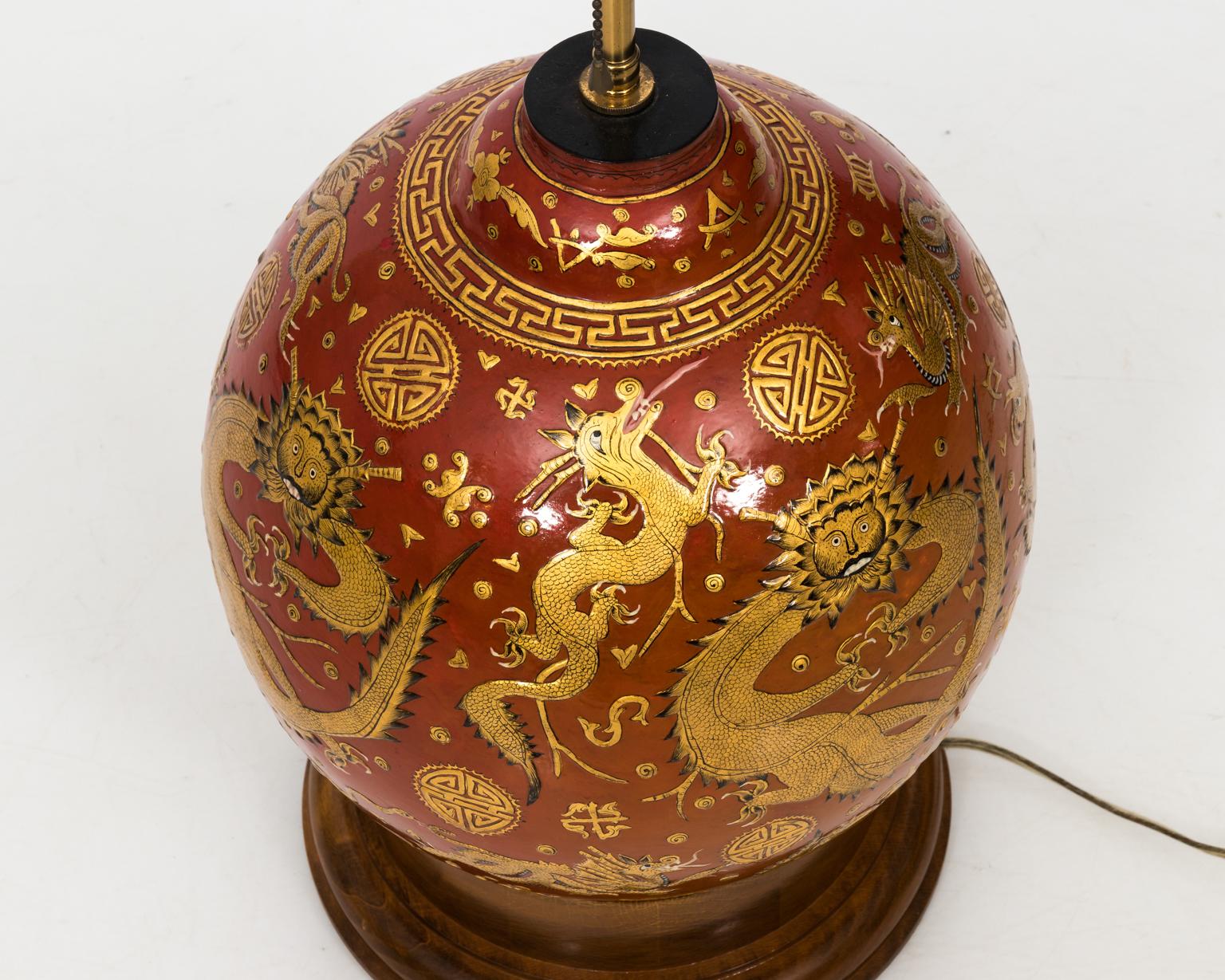 Red Lacquered Chinese Lamp For Sale 14
